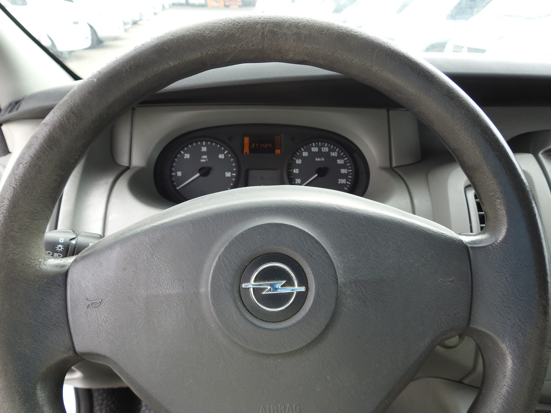 OPEL Vivaro 2.0 CDTI 2.7t L1H1-image-24