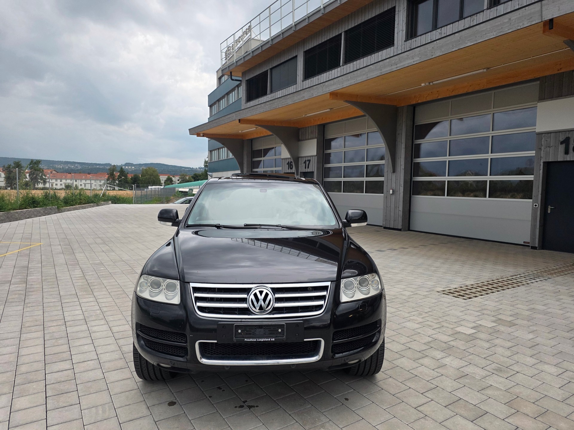 VW Touareg 5.0 TDI V10 Automatic-image-1
