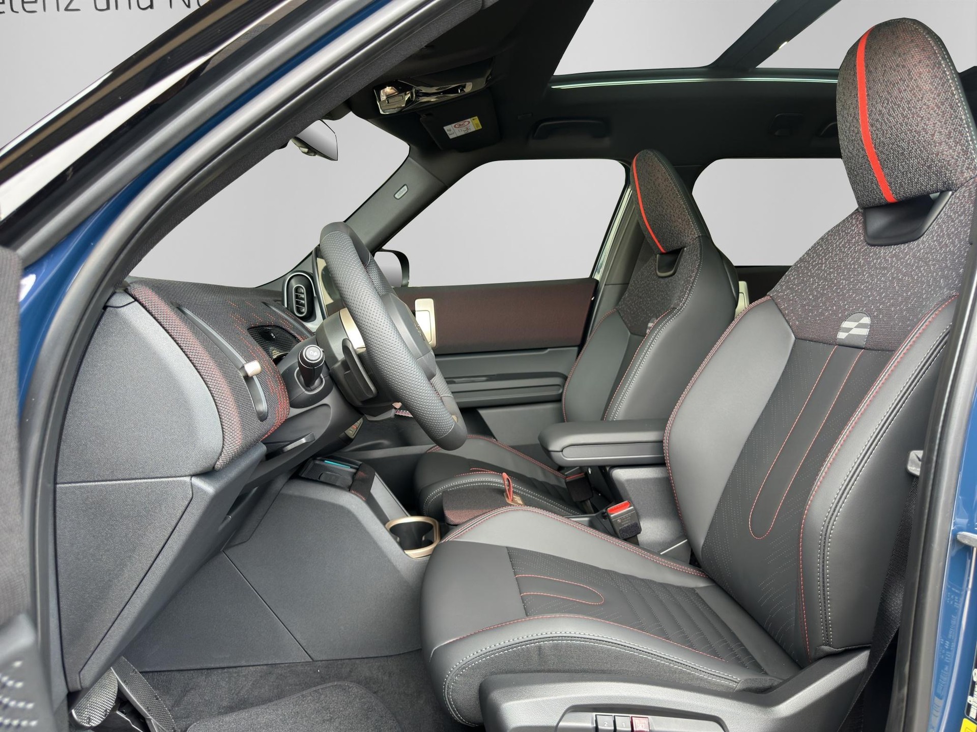 MINI "JCW" Countryman SE ALL4-image-10