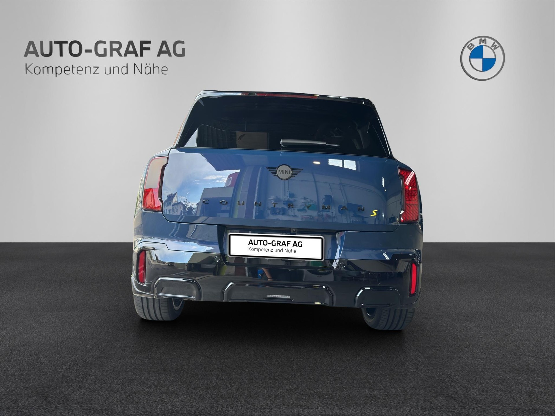 MINI "JCW" Countryman SE ALL4-image-3