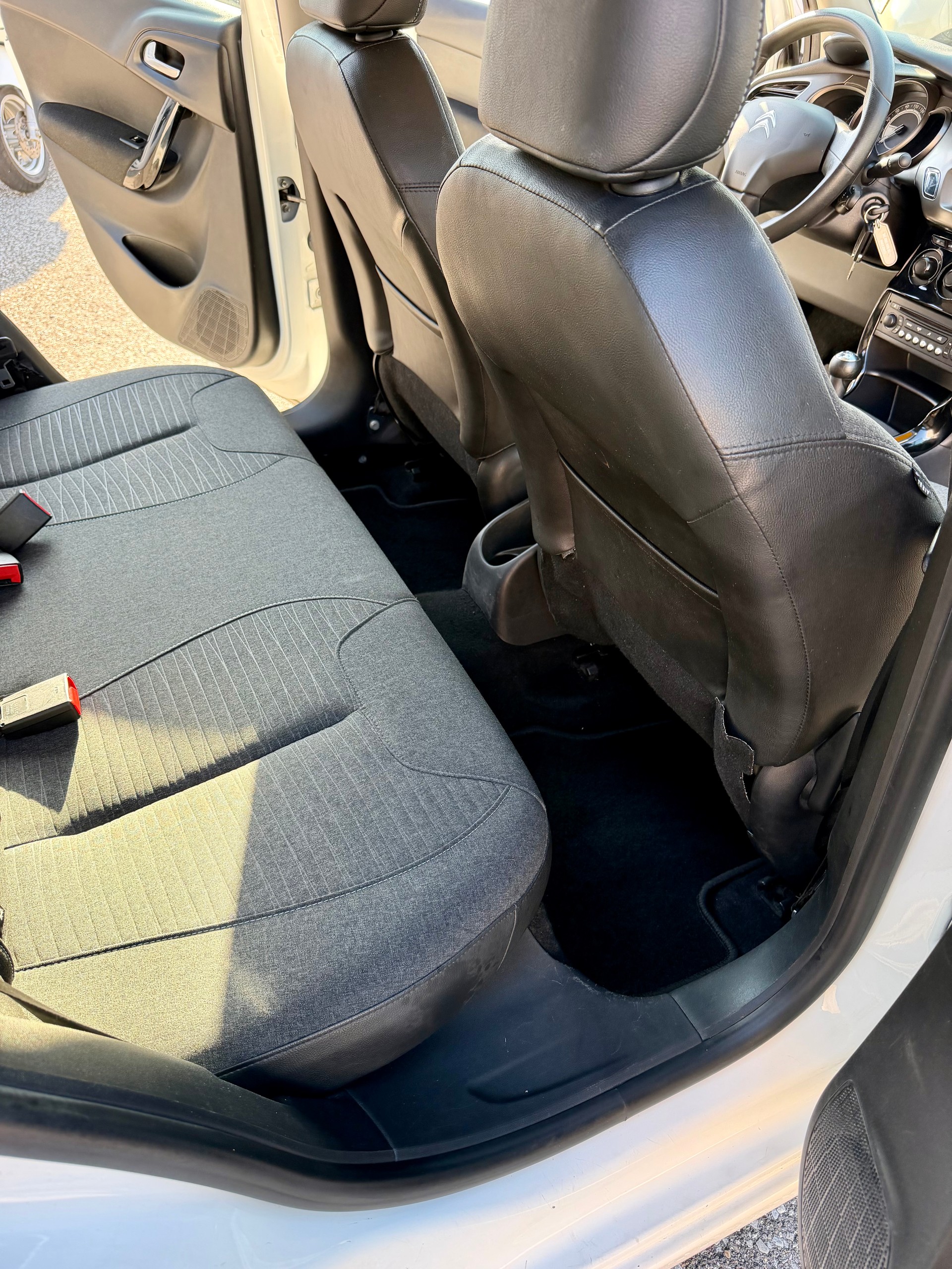 CITROEN C3 1.2i Séduction-image-9