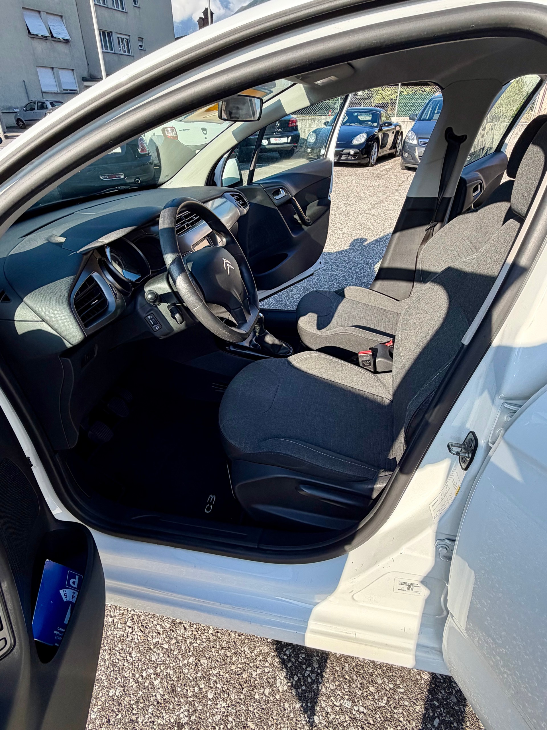 CITROEN C3 1.2i Séduction-image-6