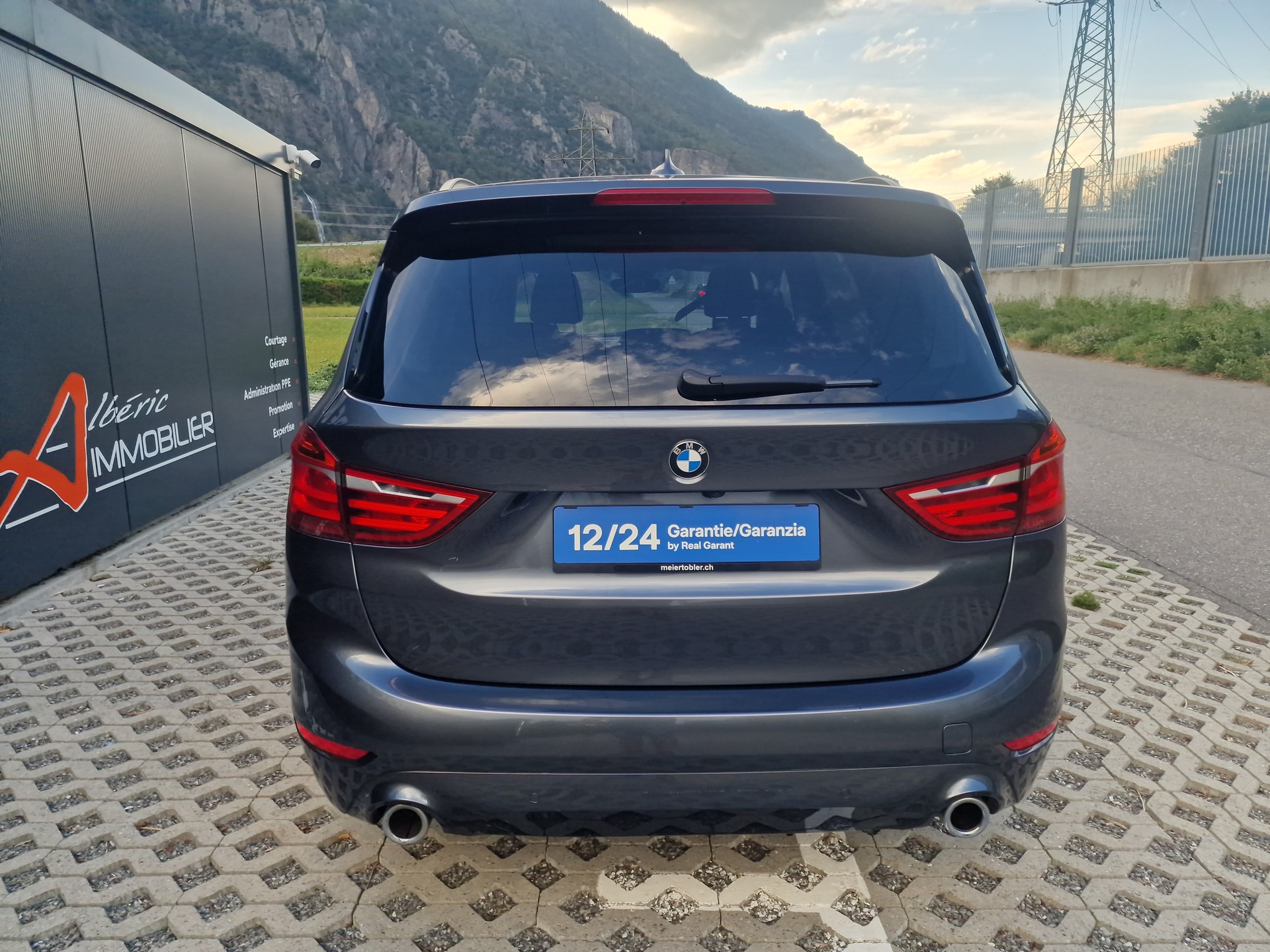 BMW 218d xDrive Gran Tourer Steptronic Sport Line-image-5