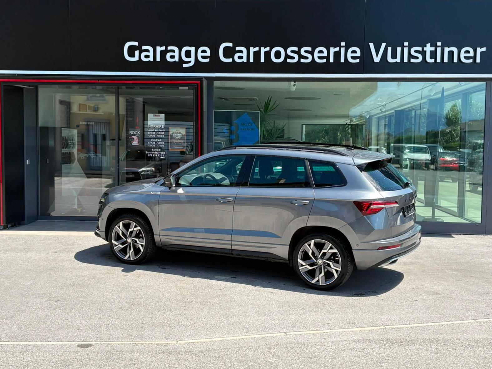 SKODA Karoq 2.0 TSI SportLine 4x4 DSG-image-2