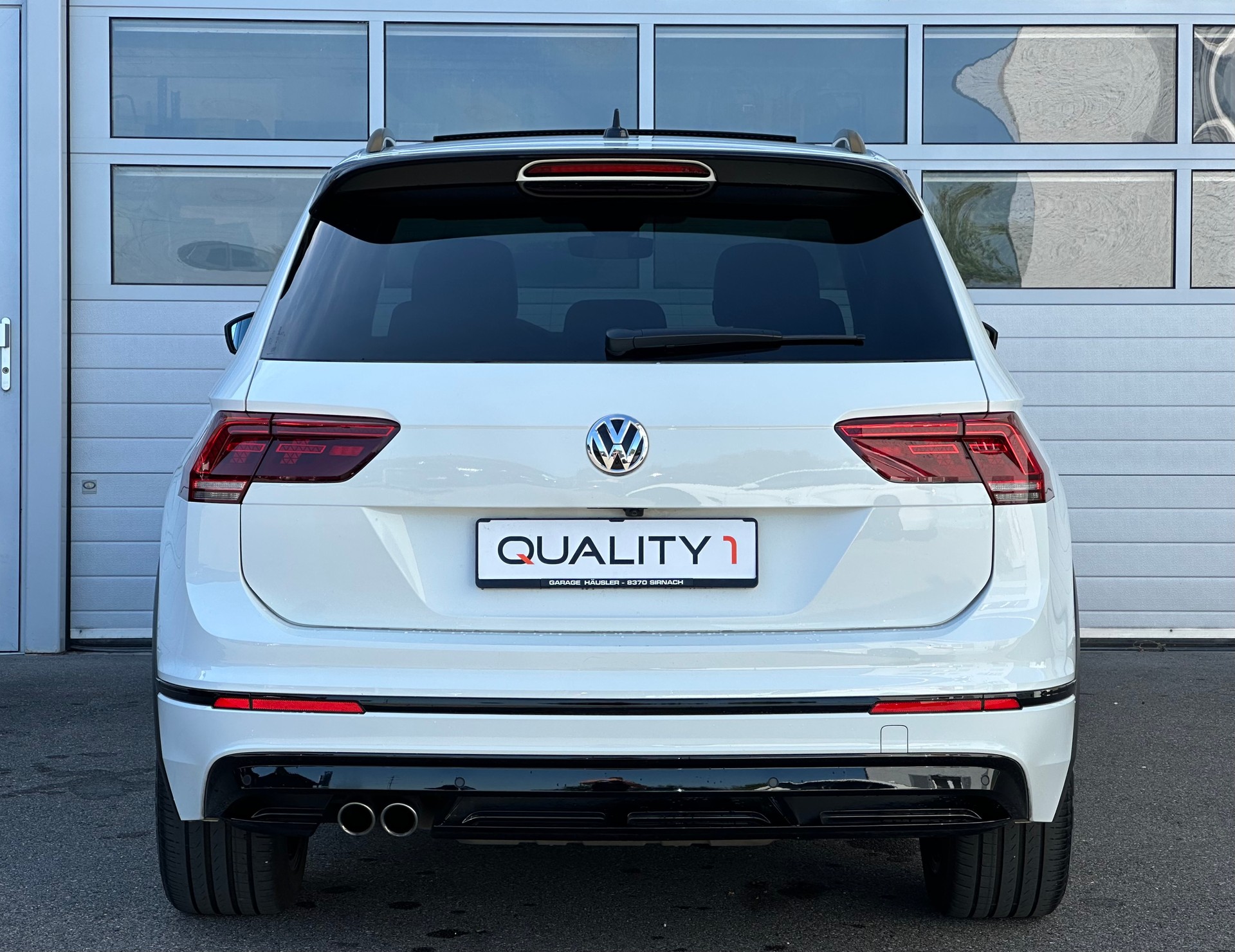 VW Tiguan 2.0TSI R-Line 4Motion DSG-image-4