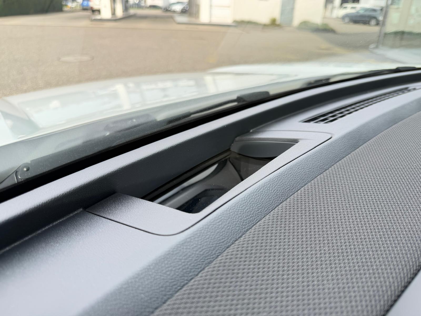 VW T-Roc 1.5 eTSI mHEV R-Line DSG-image-19