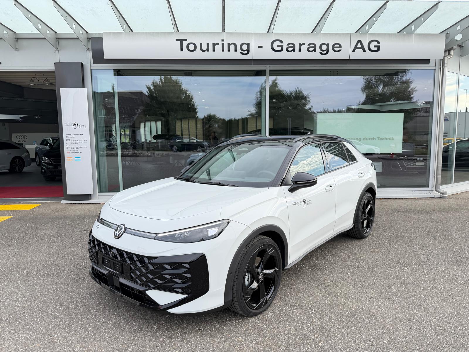 VW T-Roc 1.5 eTSI mHEV R-Line DSG-image-0