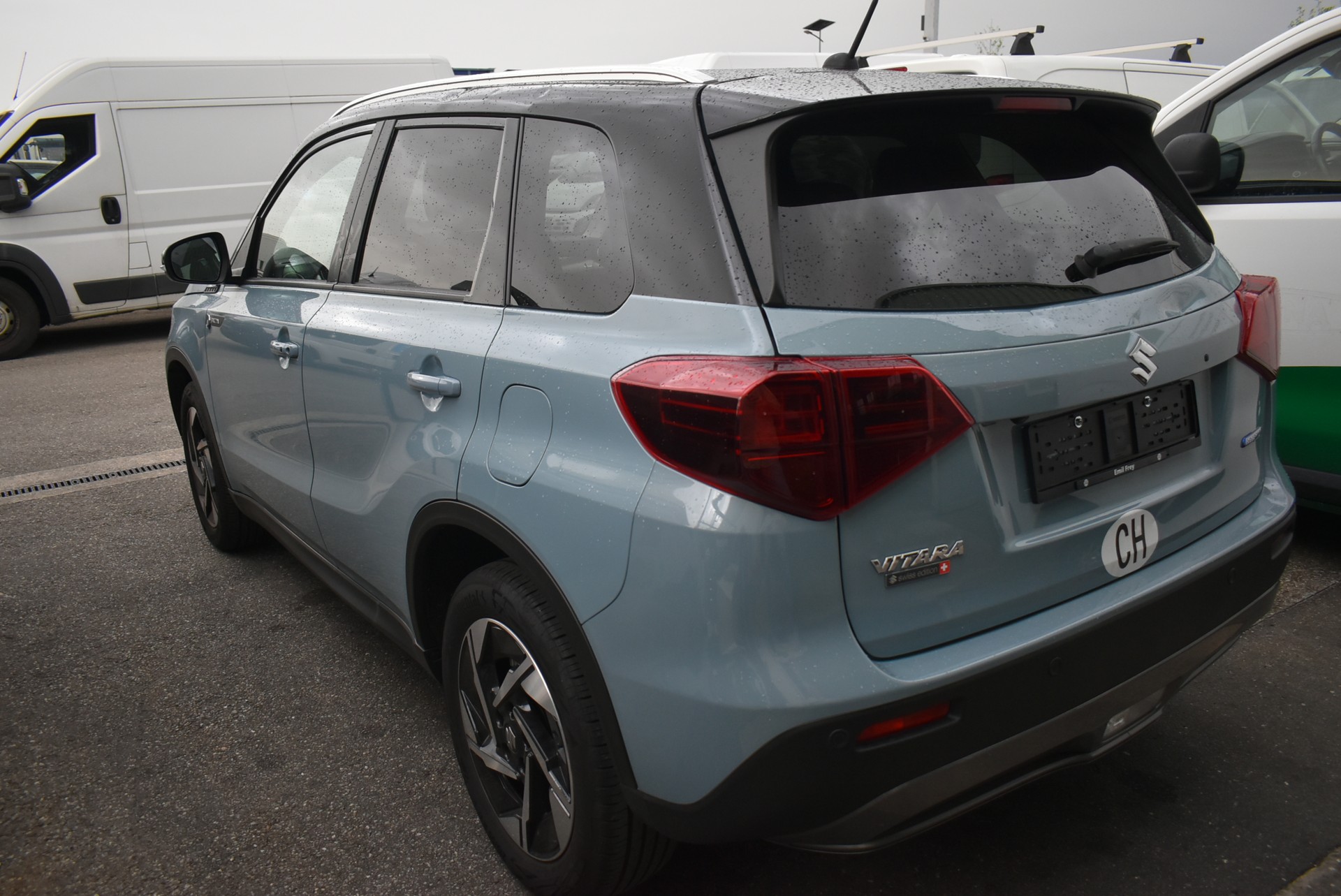 SUZUKI Vitara 1.4 Boosterjet Black Edition Top 4x4 Hybrid Automatic-image-7