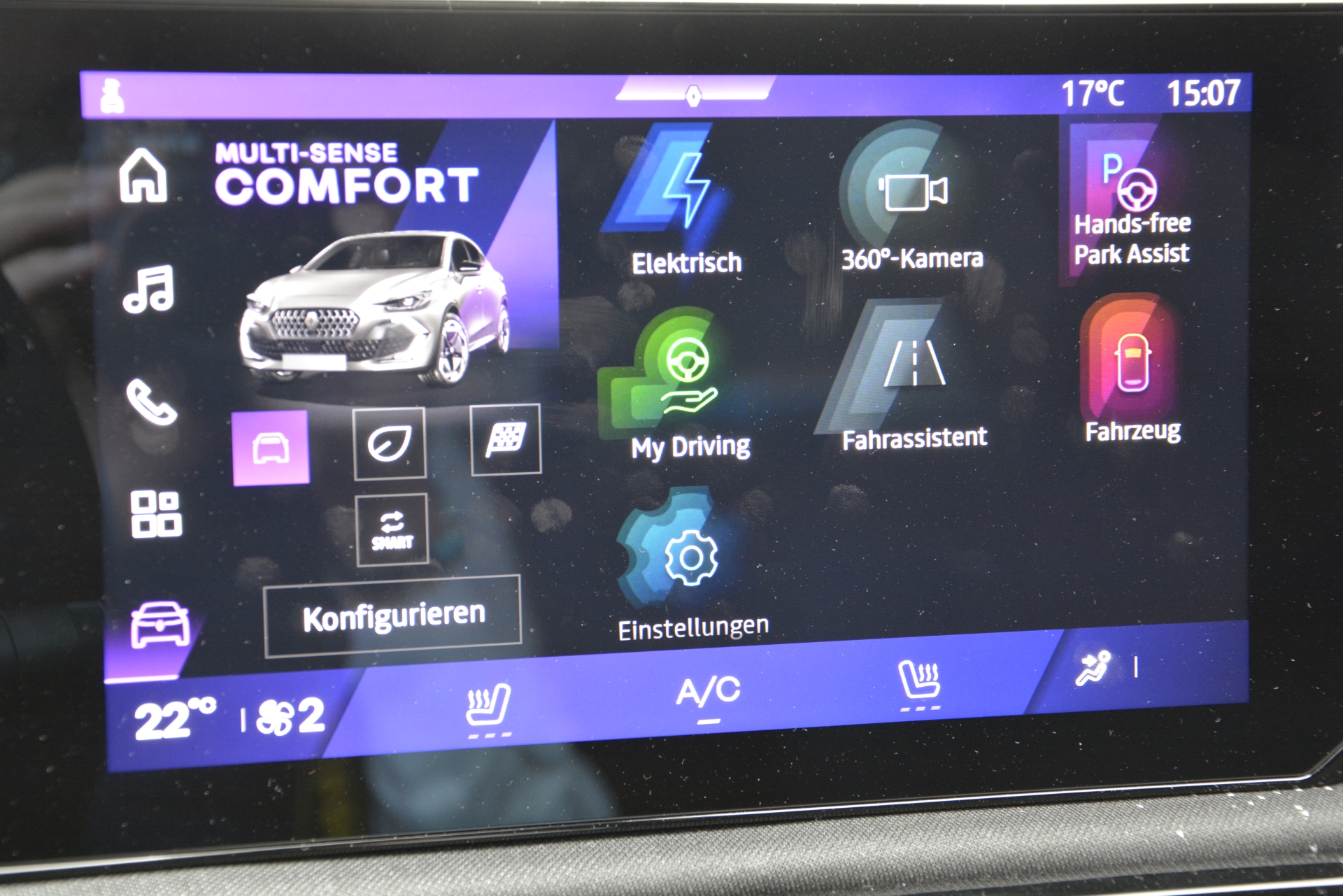 RENAULT CLIO techno full hybrid E-Tech 160-image-11