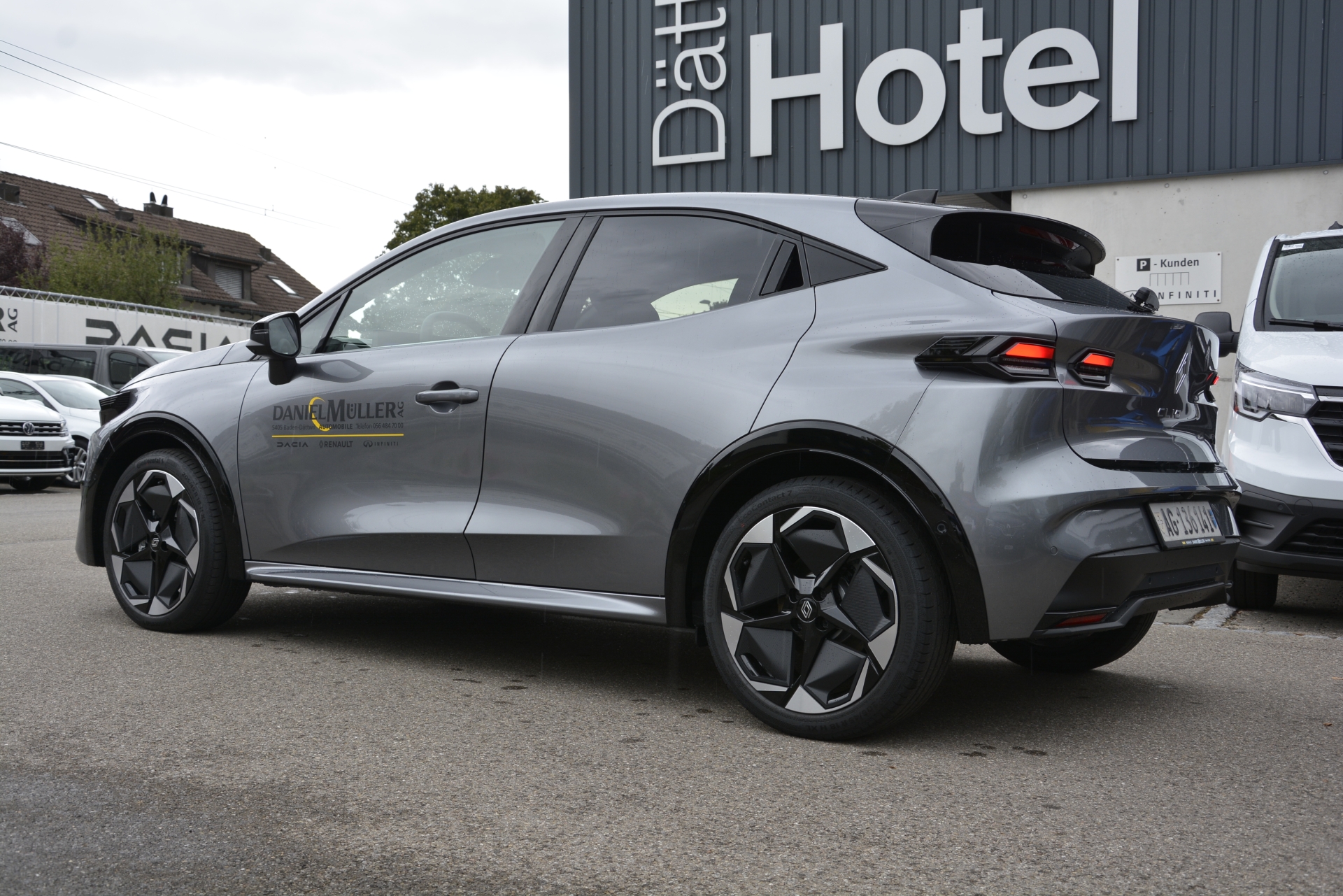 RENAULT CLIO techno full hybrid E-Tech 160-image-3