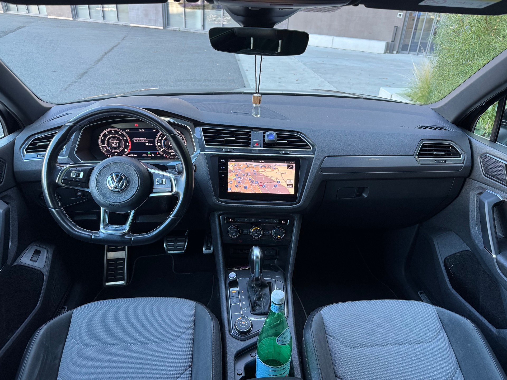 VW Tiguan 2.0TSI R-LINE 4Motion DSG-image-7