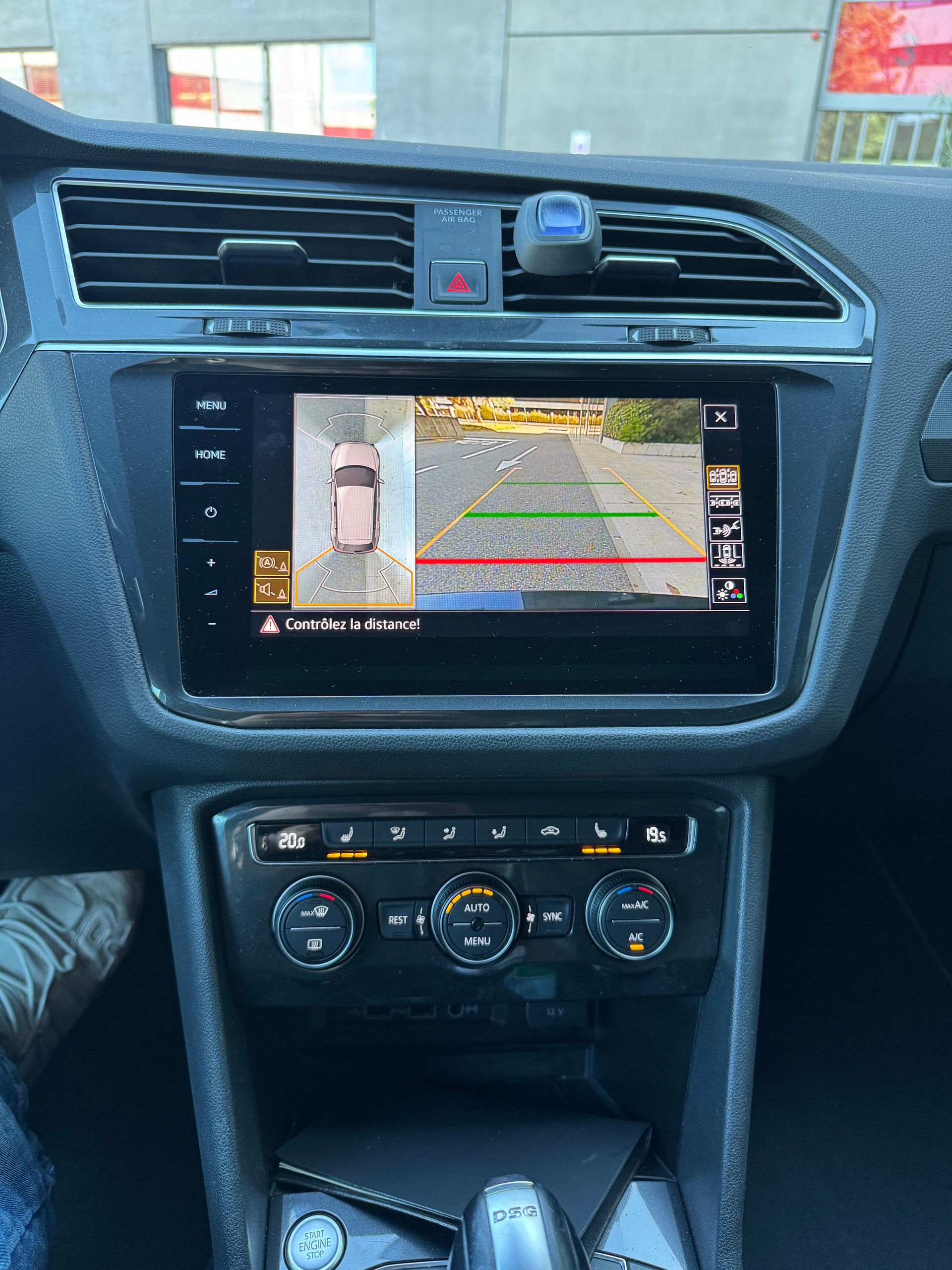 VW Tiguan 2.0TSI R-LINE 4Motion DSG-image-9