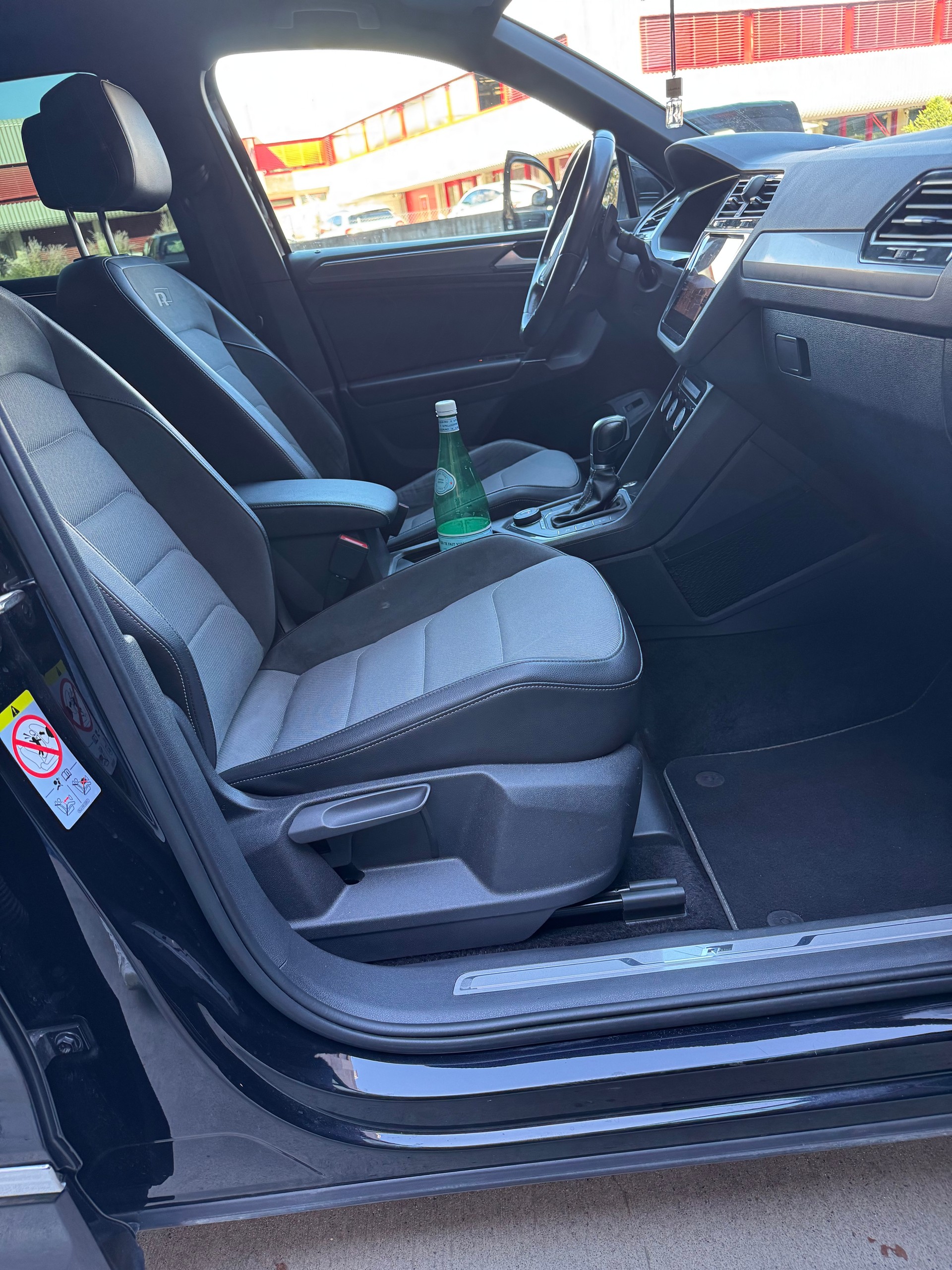 VW Tiguan 2.0TSI R-LINE 4Motion DSG-image-10