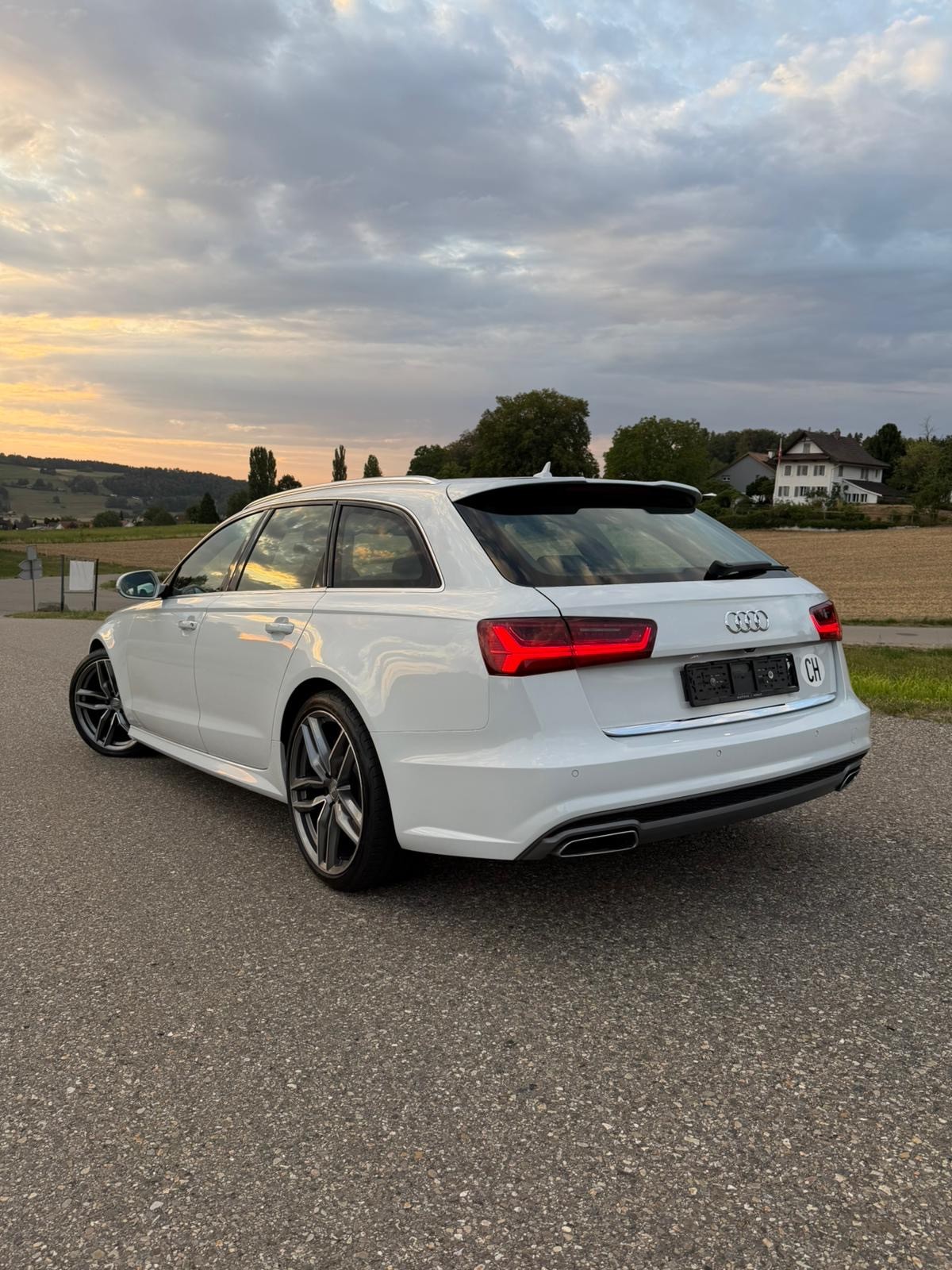 AUDI A6 Avant 3.0 TDI V6 quattro S-tronic-image-10