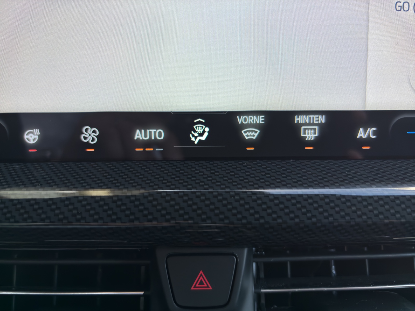 FORD Focus 1.0 MHEV ST-Line X Automat mit Rückfahrkamera, Head-Up Display & Side-Assist-image-16