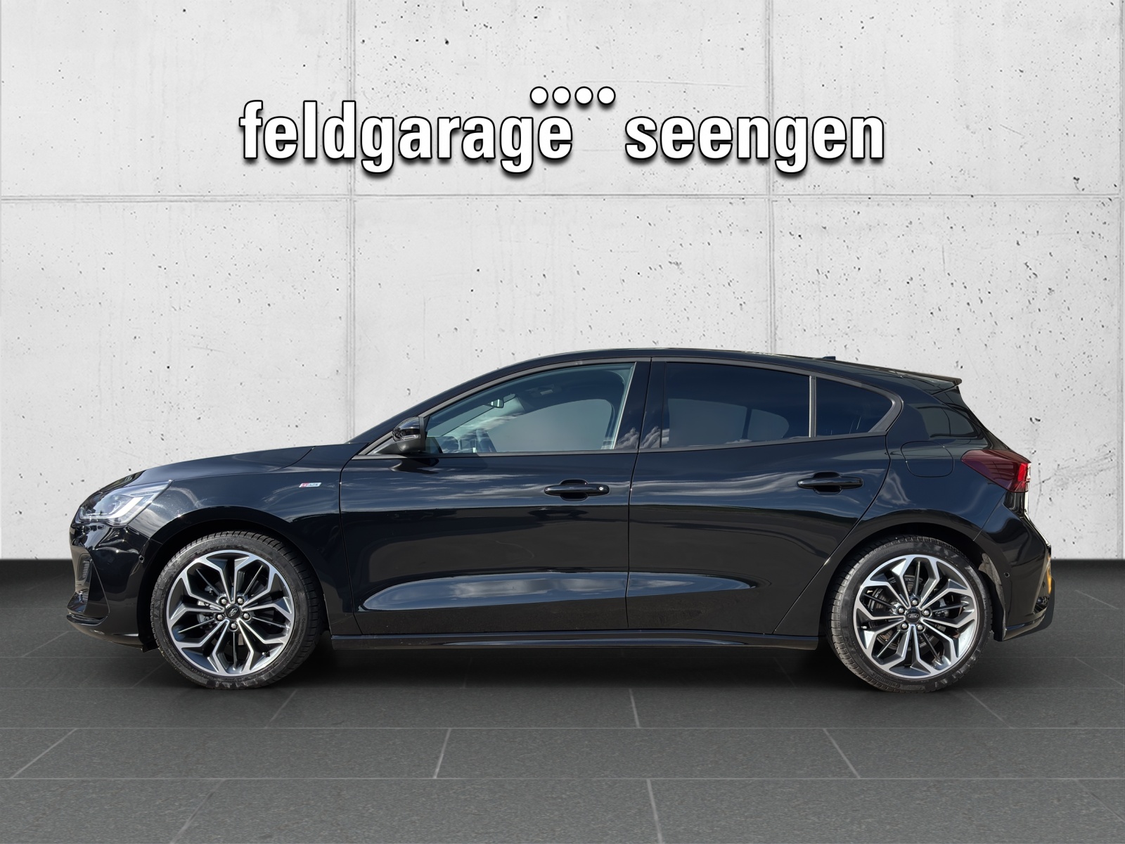 FORD Focus 1.0 MHEV ST-Line X Automat mit Rückfahrkamera, Head-Up Display & Side-Assist-showroom-element-1