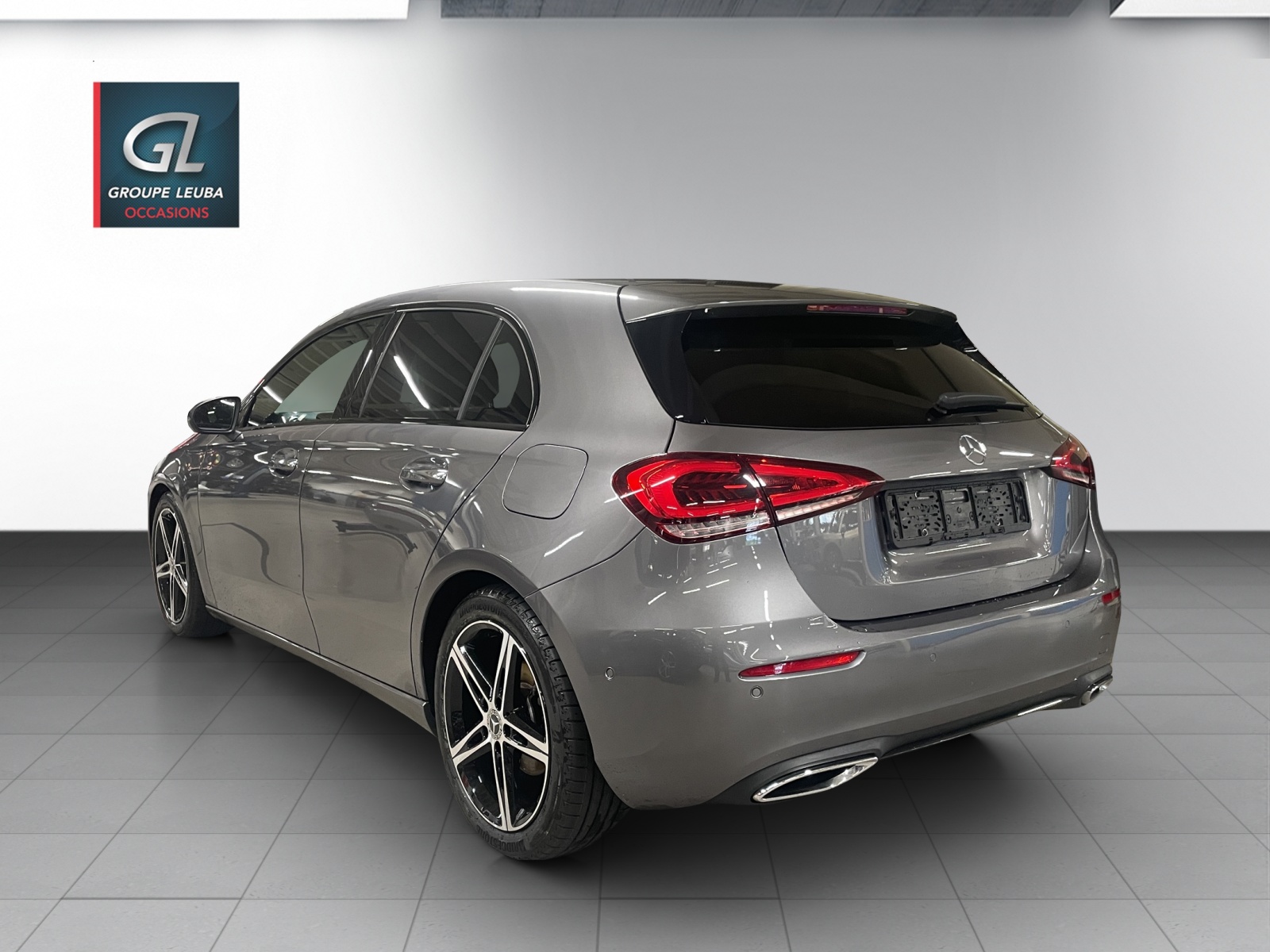 MERCEDES-BENZ A 180 Night Star 7G-DCT-image-3