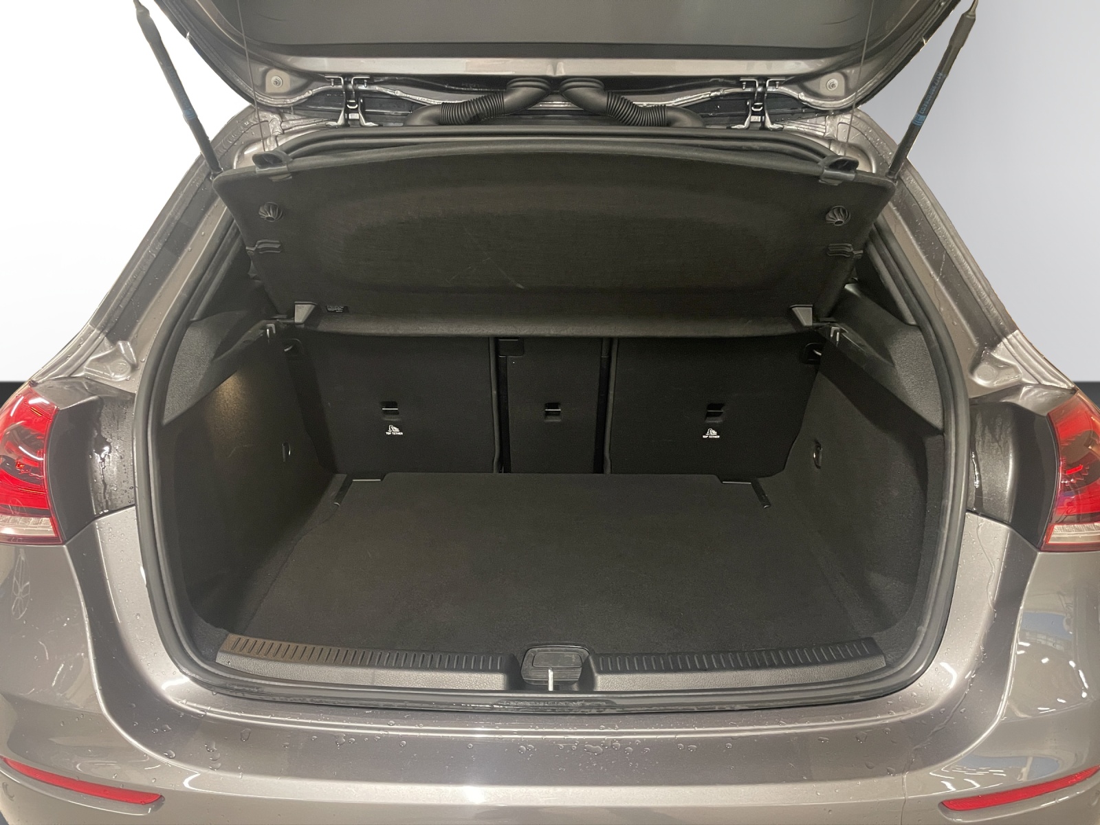 MERCEDES-BENZ A 180 Night Star 7G-DCT-image-5