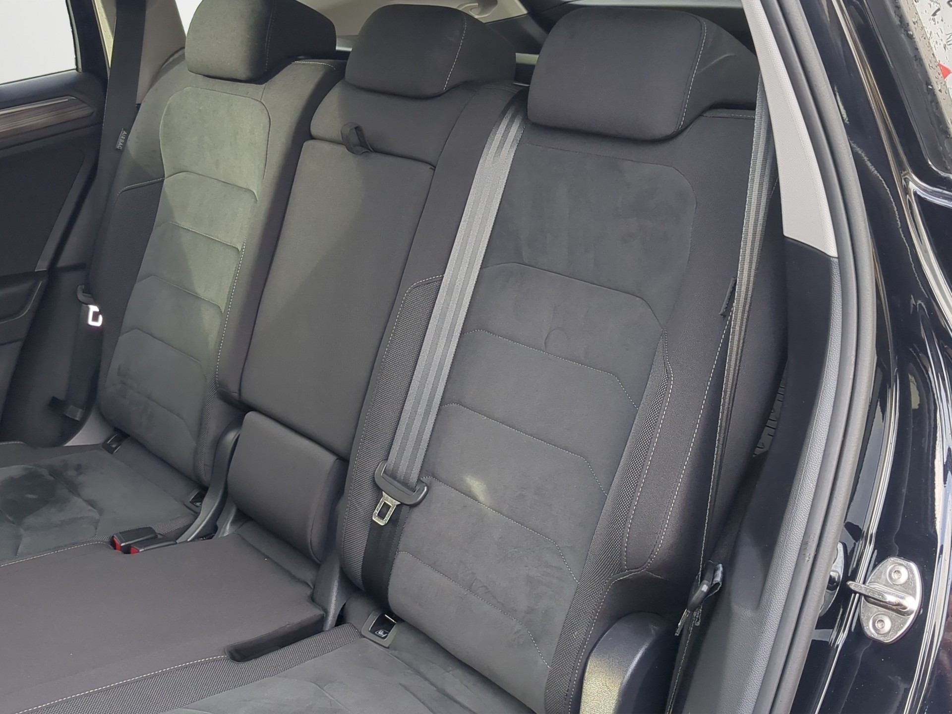 VW Tiguan Allspace 2.0TSI Elegance 4Motion DSG-image-6