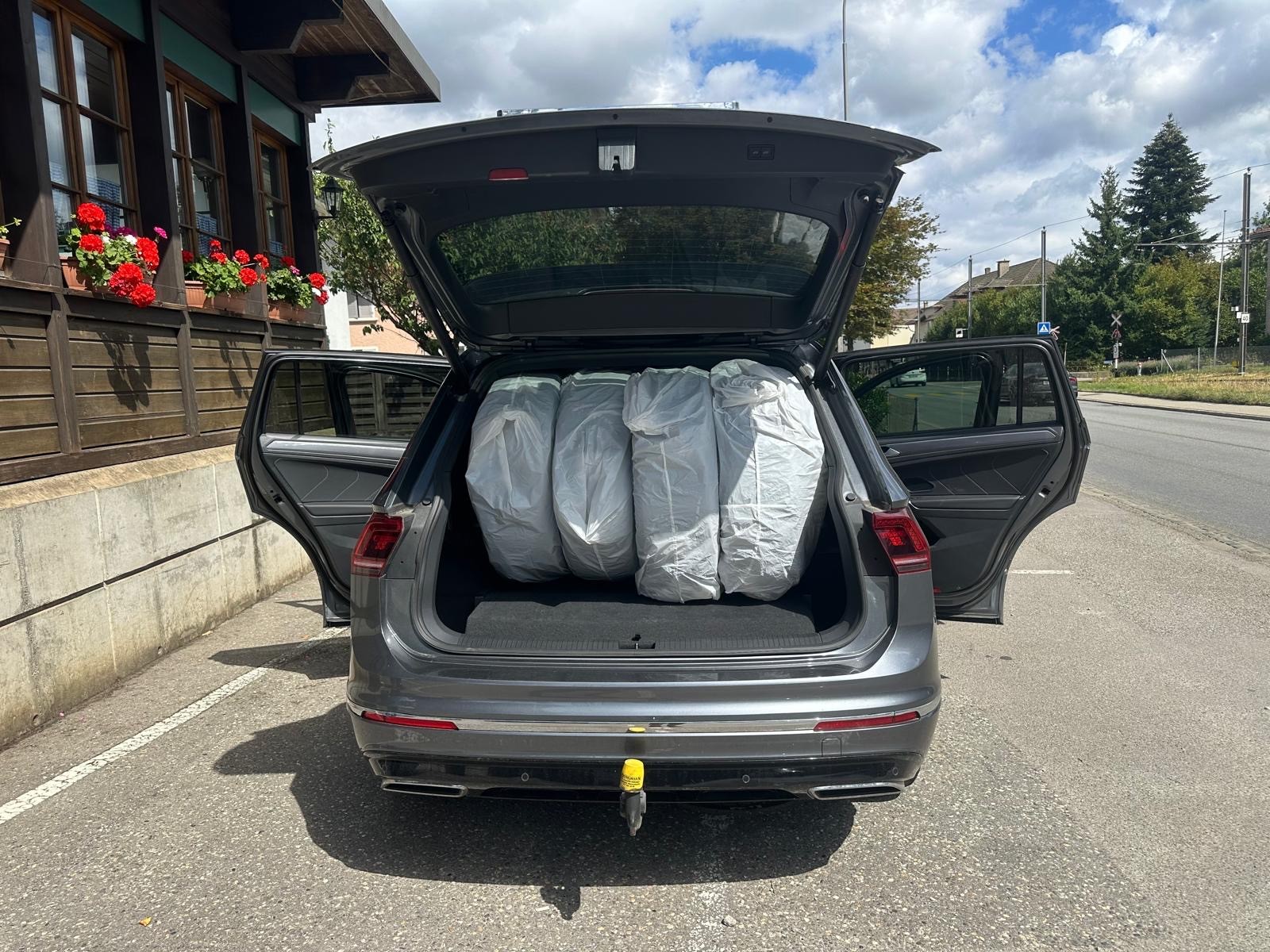 VW Tiguan Allspace 2.0TSI Highline 4Motion DSG-image-6