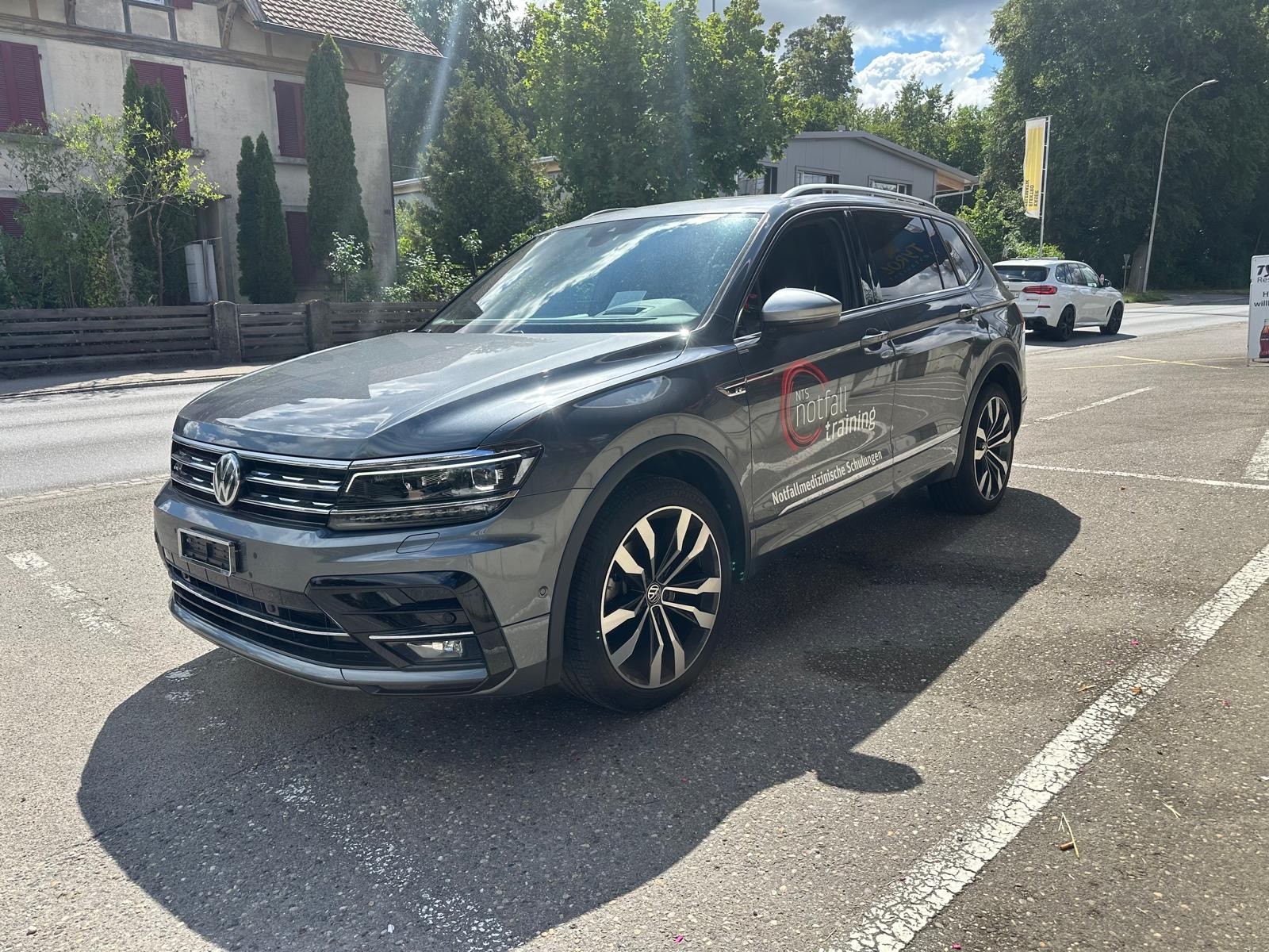 VW Tiguan Allspace 2.0TSI Highline 4Motion DSG-image-1