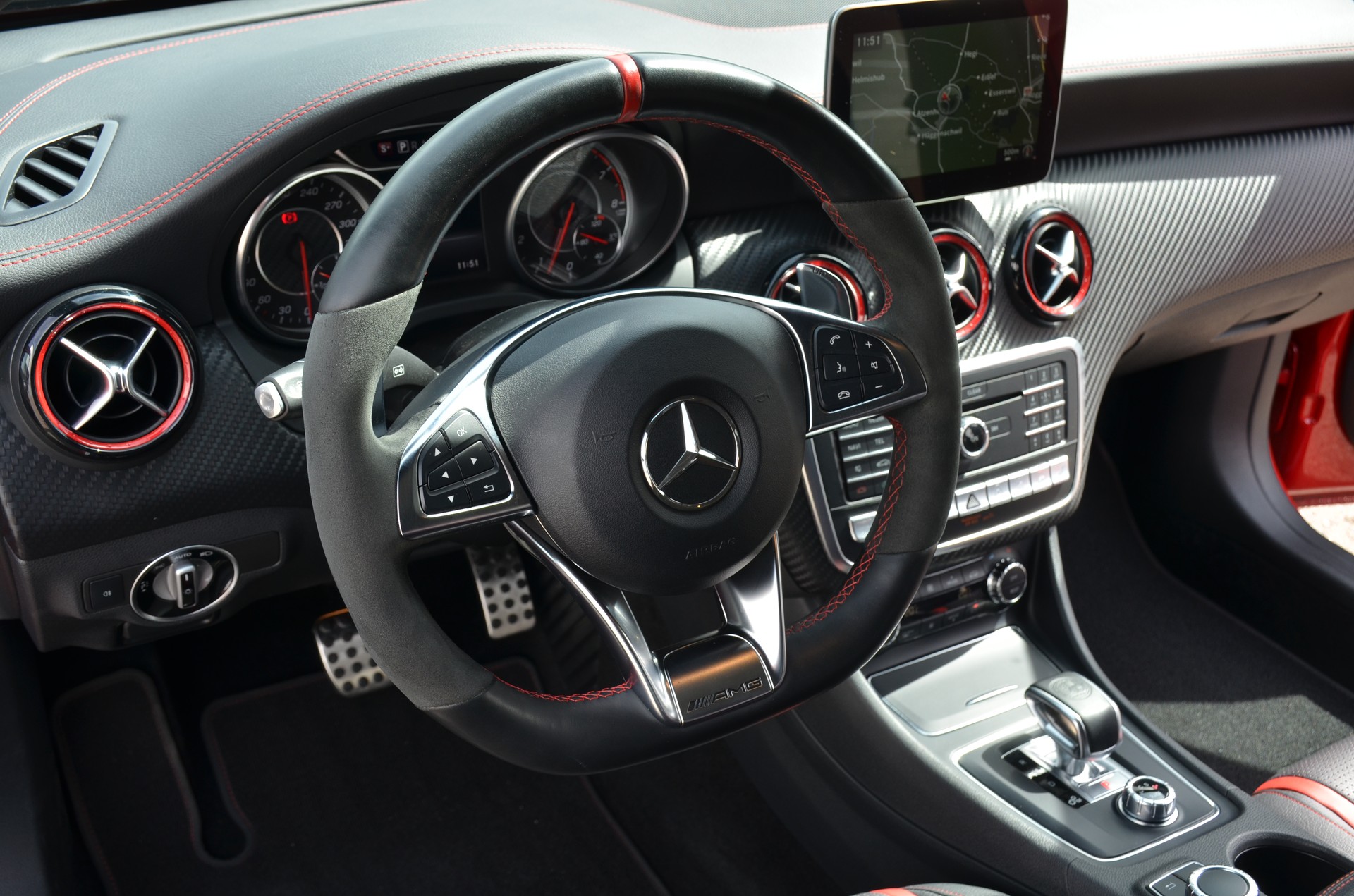 MERCEDES-BENZ A 45 AMG 4Matic Speedshift 7G-DCT-image-24