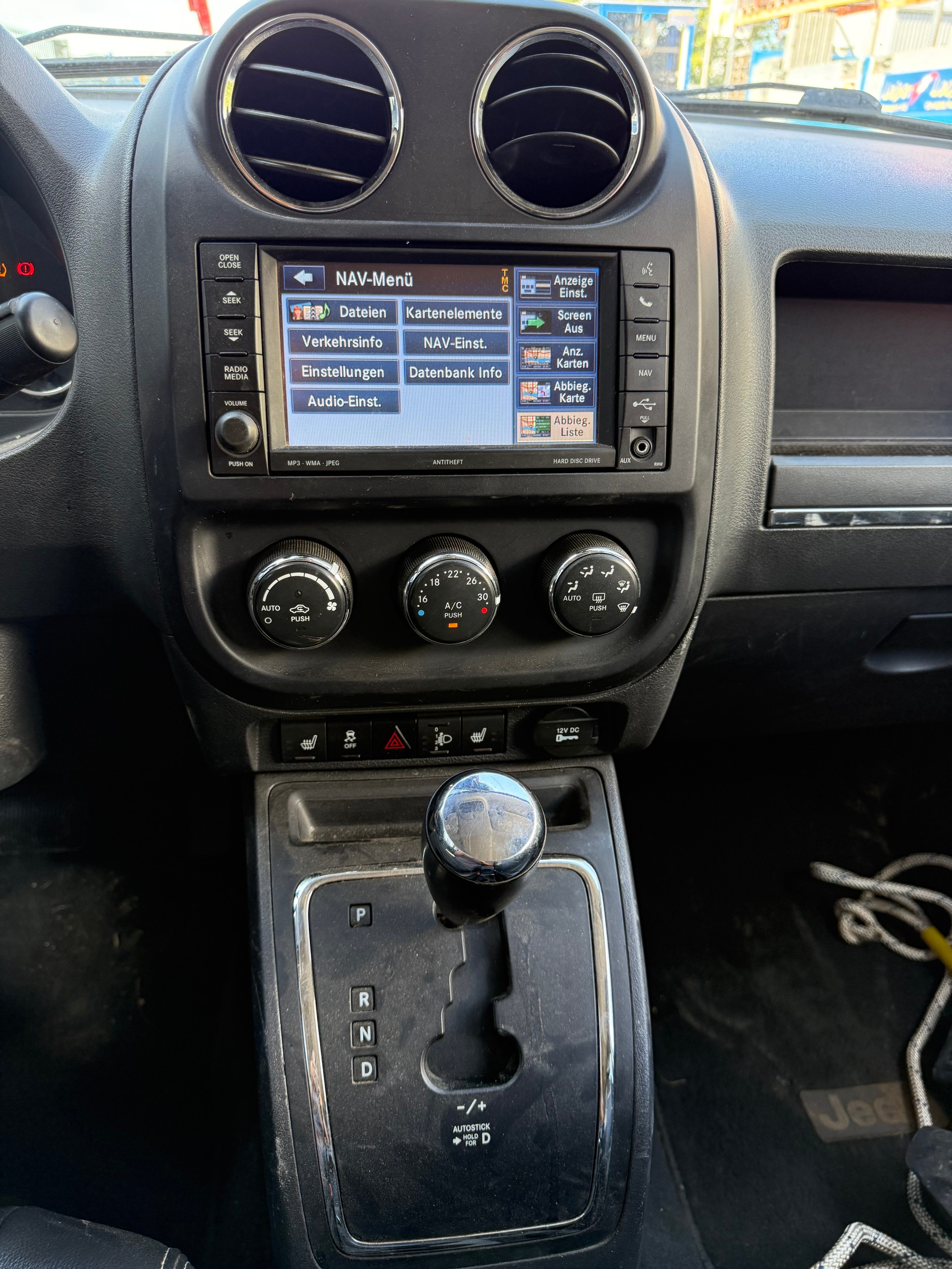 JEEP Compass 2.4 Limited CVT-image-7