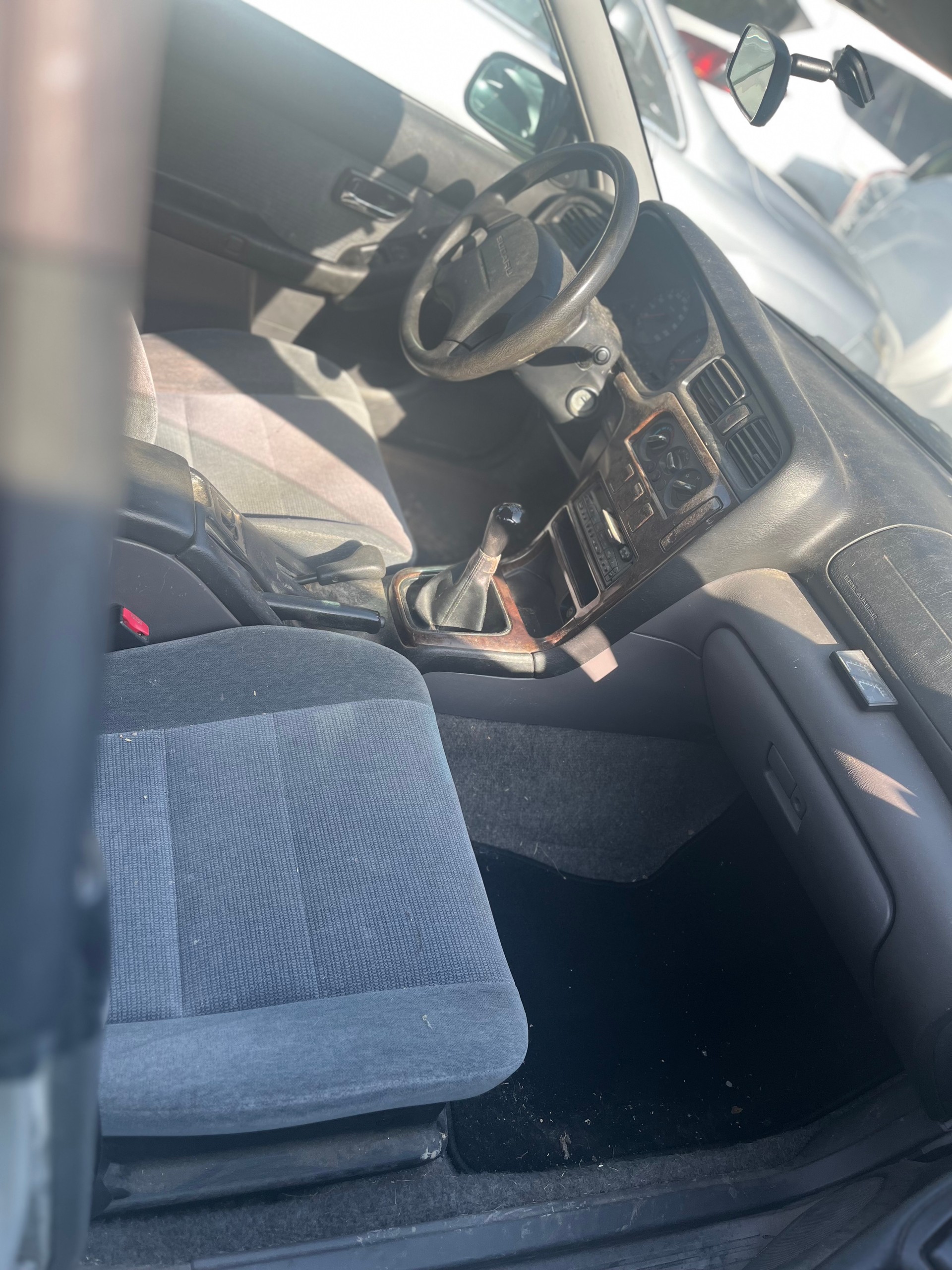 SUBARU Legacy 2.0 Swiss-image-5