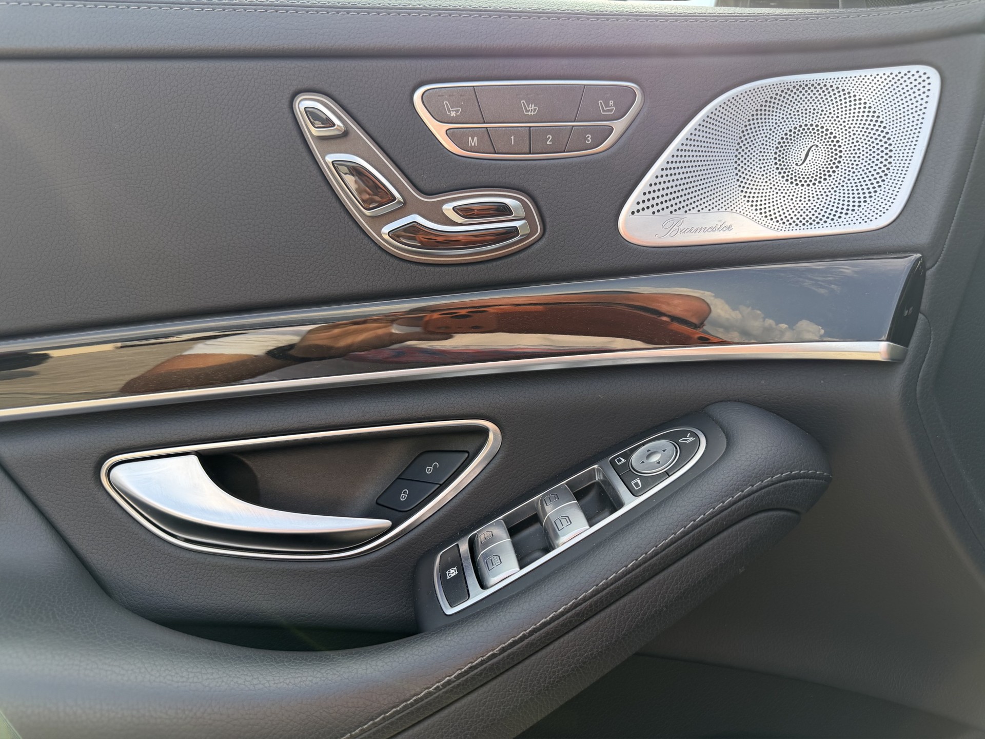 MERCEDES-BENZ S 350 d L 4Matic 9G-Tronic-image-11