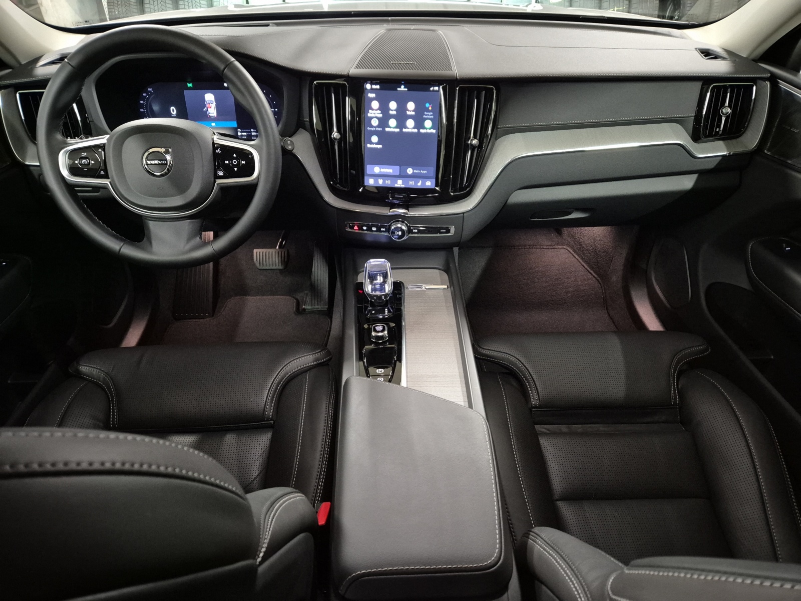 VOLVO XC60 2.0 T6 TE Ultra Dark eAWD-image-10
