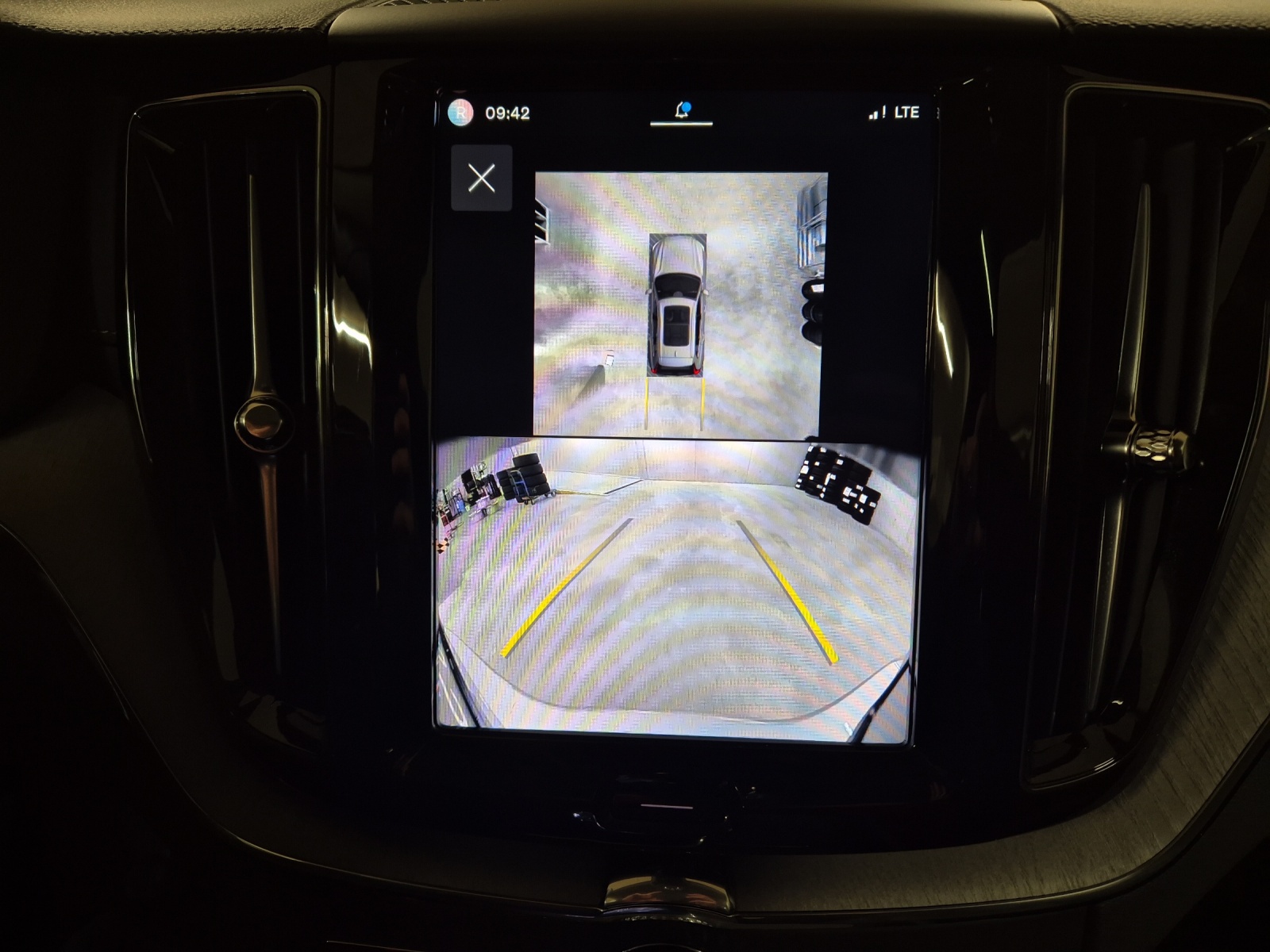 VOLVO XC60 2.0 T6 TE Ultra Dark eAWD-image-11