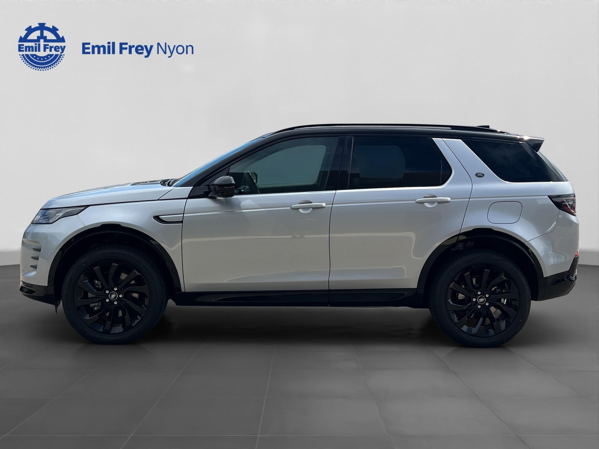 LAND ROVER Discovery Sport 1.5 T 270e Dynamic SE-showroom-element-2