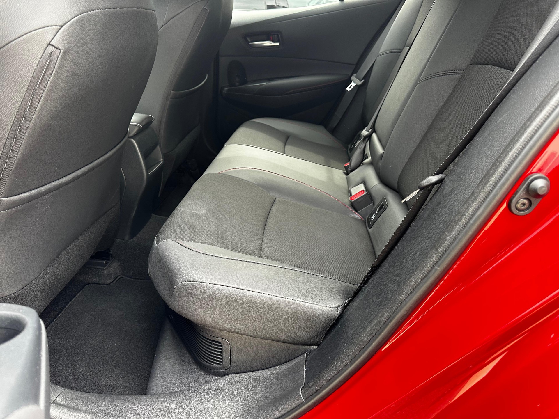 TOYOTA Corolla 2.0 HSD GR Sport-image-10