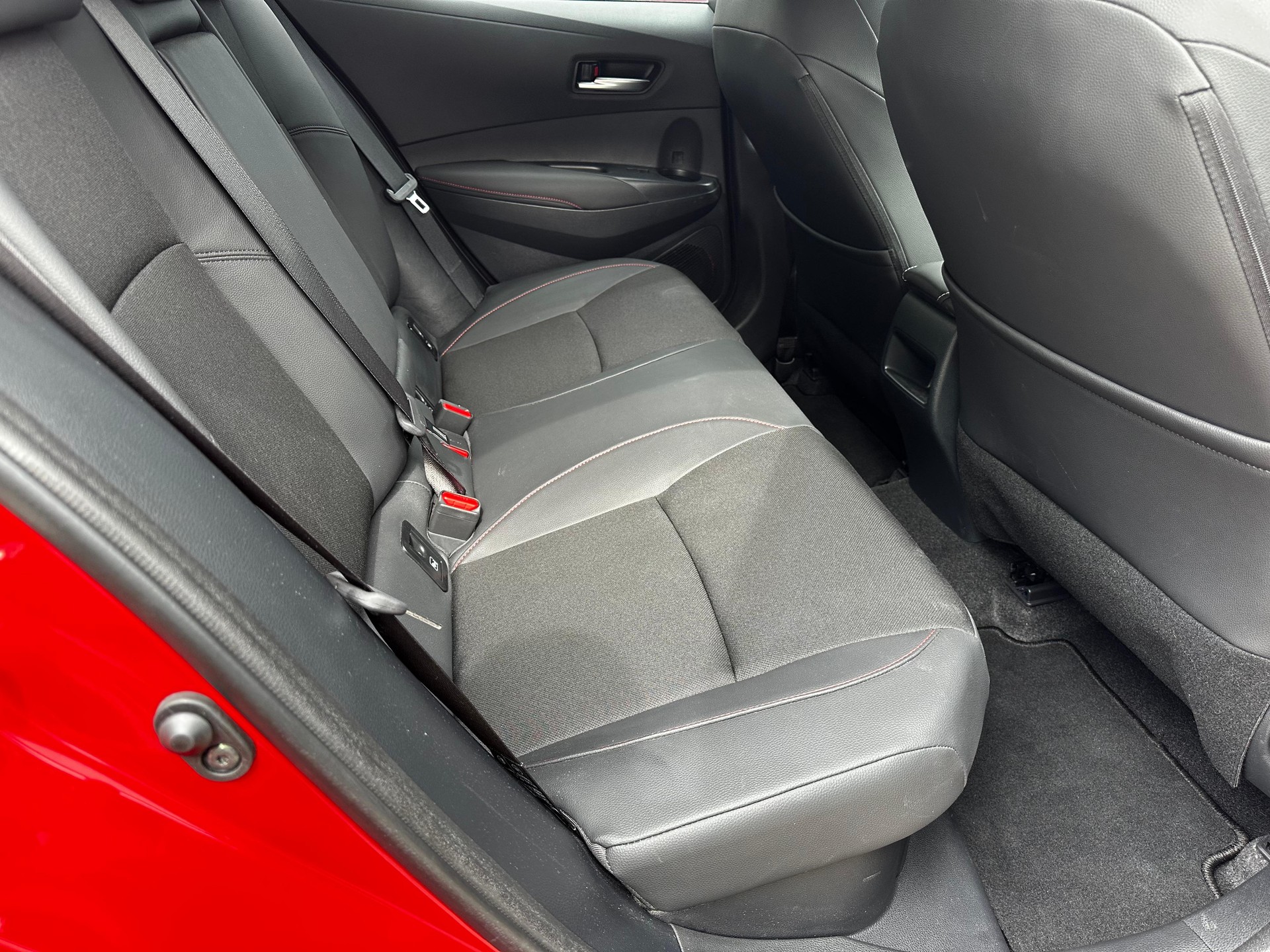 TOYOTA Corolla 2.0 HSD GR Sport-image-11