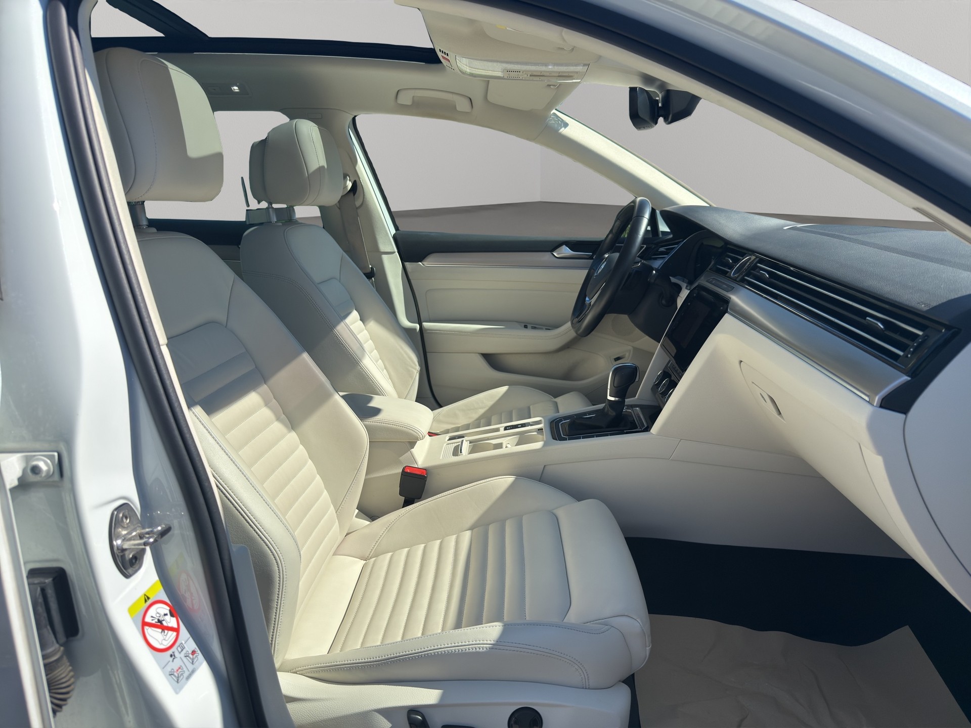 VW Passat Variant 2.0 TSI BMT Highline 4Motion DSG-image-10