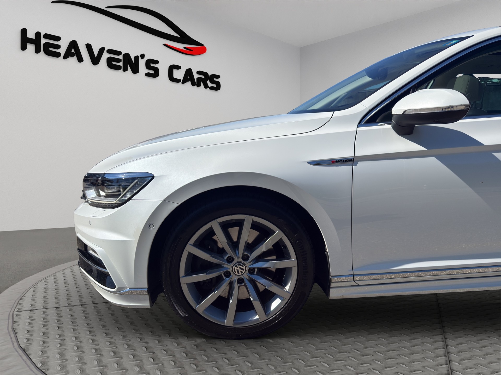 VW Passat Variant 2.0 TSI BMT Highline 4Motion DSG-image-8