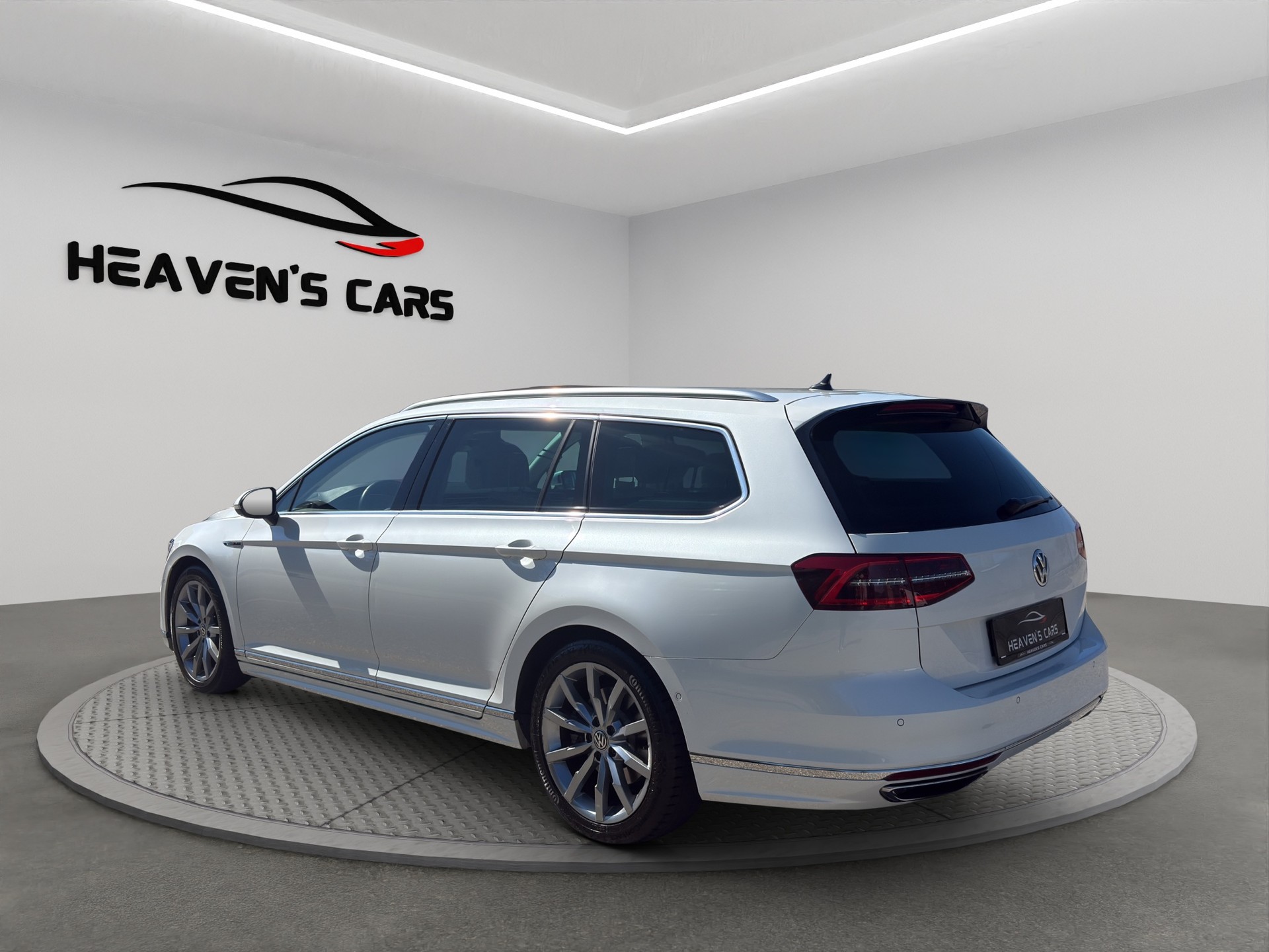 VW Passat Variant 2.0 TSI BMT Highline 4Motion DSG-image-3