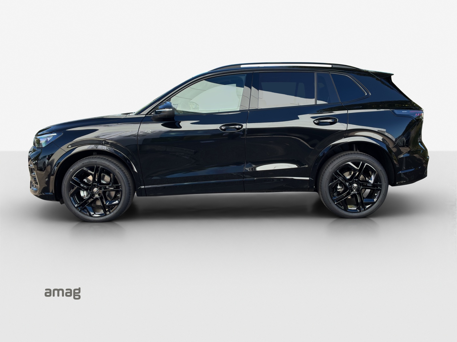 VW Tiguan 2.0 TSI DSG R-Line 4Motion-image-1