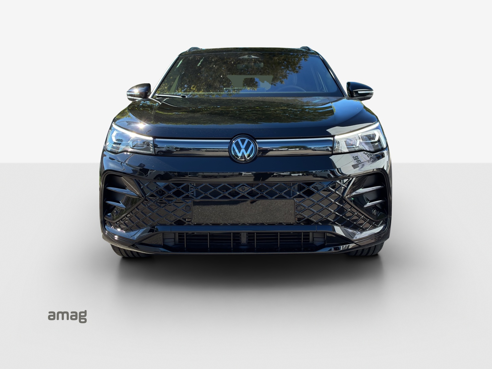 VW Tiguan 2.0 TSI DSG R-Line 4Motion-image-6