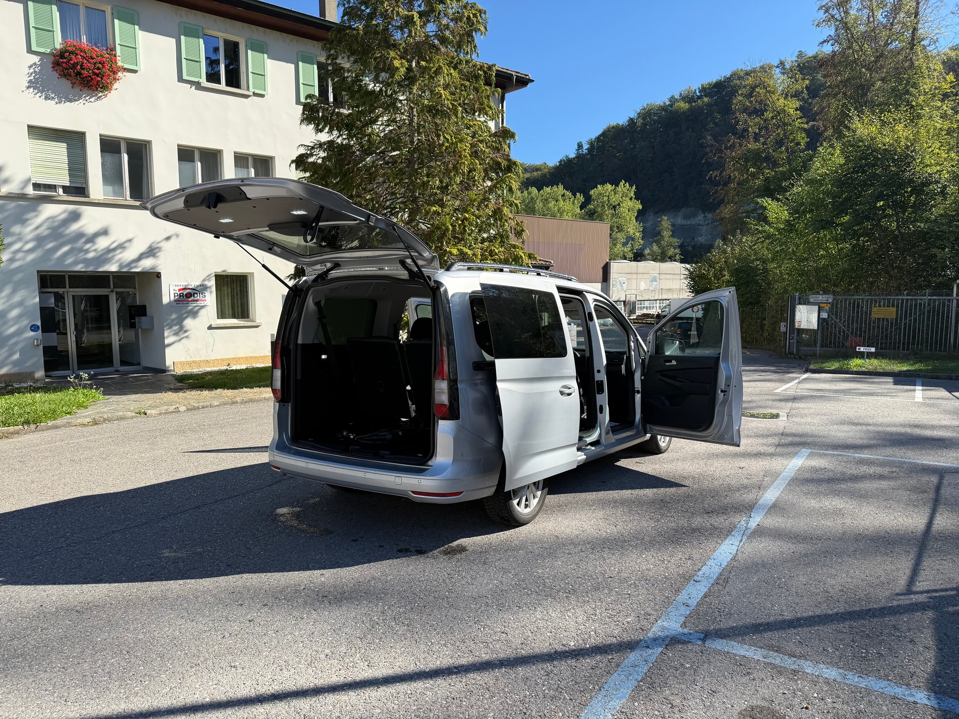 VW VW CADDY-image-18