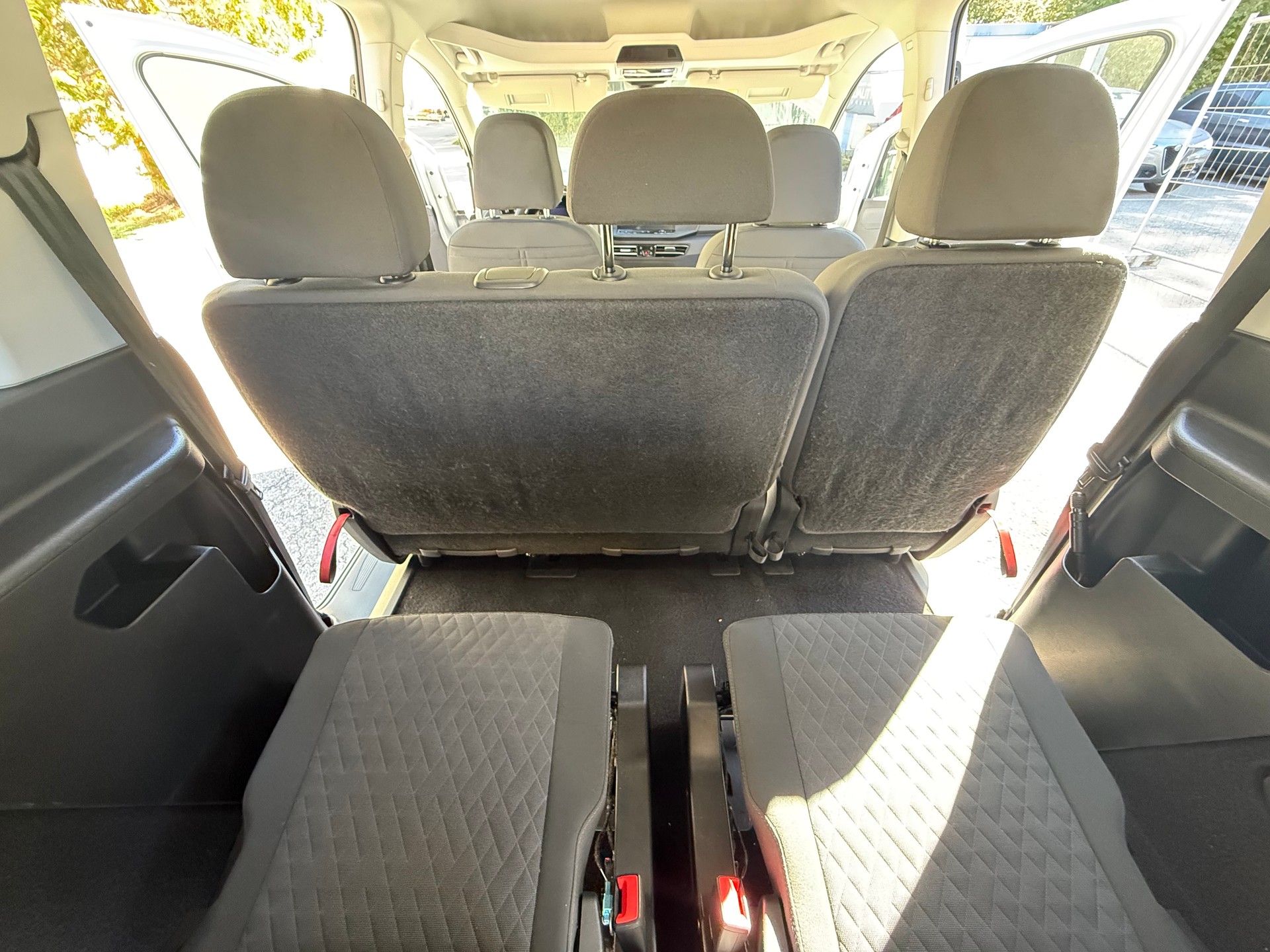 VW VW CADDY-image-21