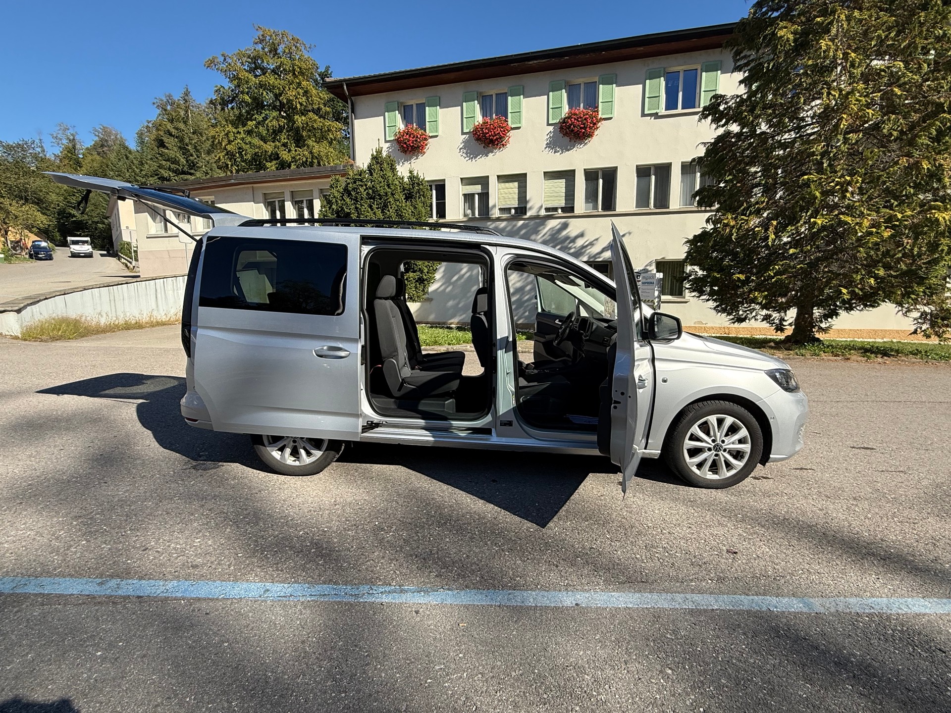 VW VW CADDY-image-19