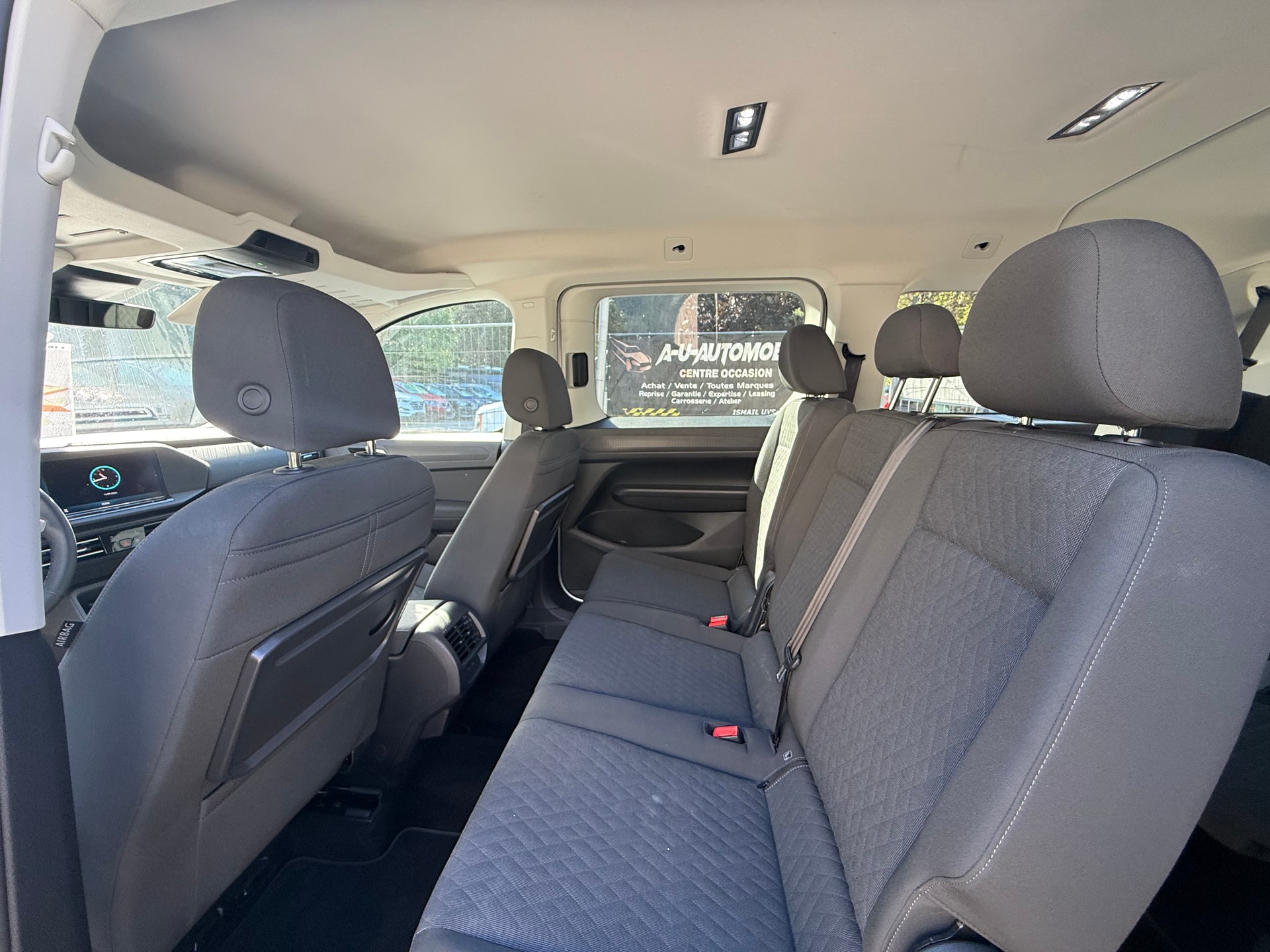 VW VW CADDY-image-9