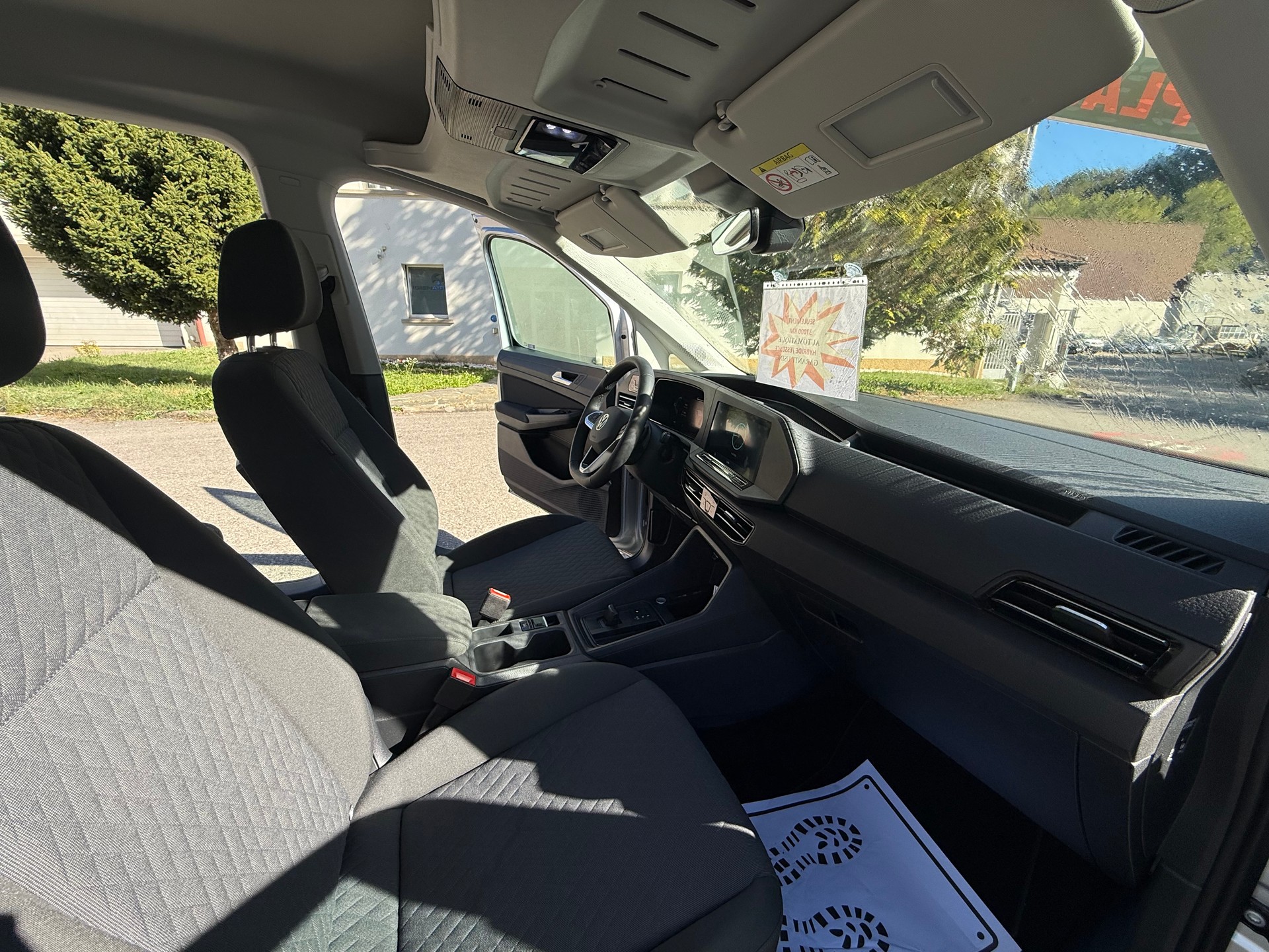 VW VW CADDY-image-12