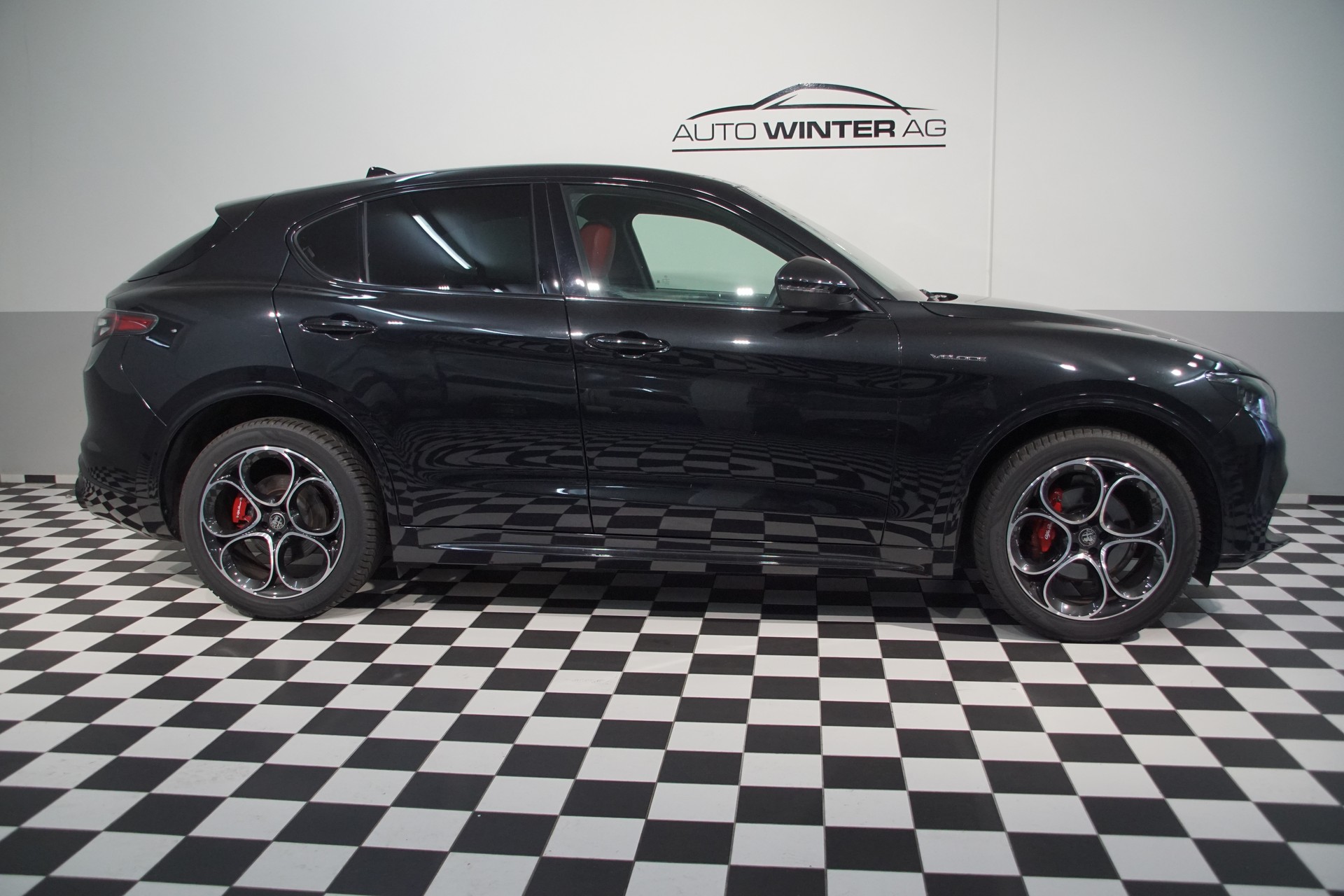 ALFA ROMEO Stelvio 2.0 Veloce Q4 AT8 +SKY swiss-image-5