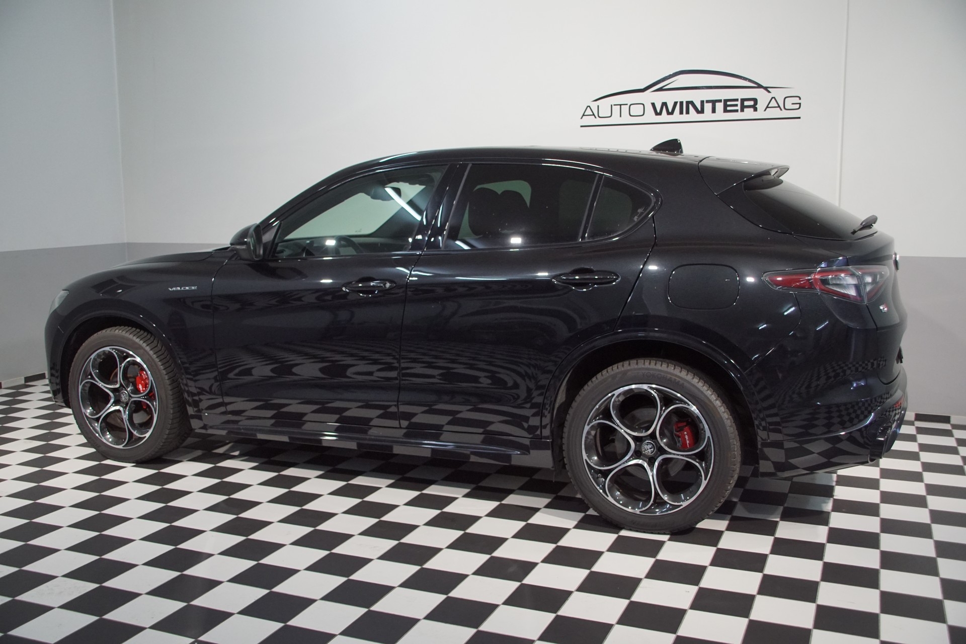 ALFA ROMEO Stelvio 2.0 Veloce Q4 AT8 +SKY swiss-image-8