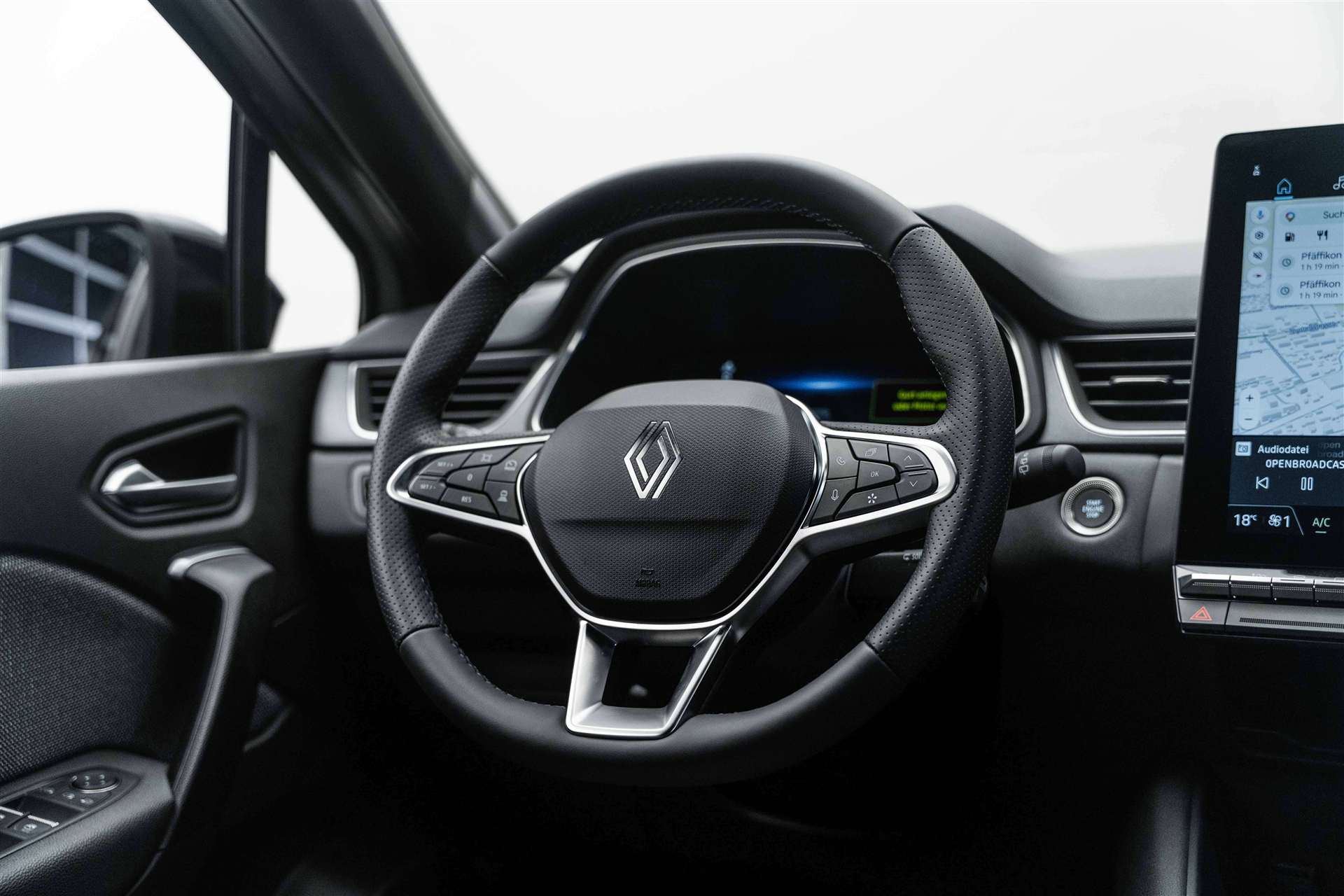 RENAULT Captur 1.8 E-Tech 160 Techno DHT-Automat-image-9
