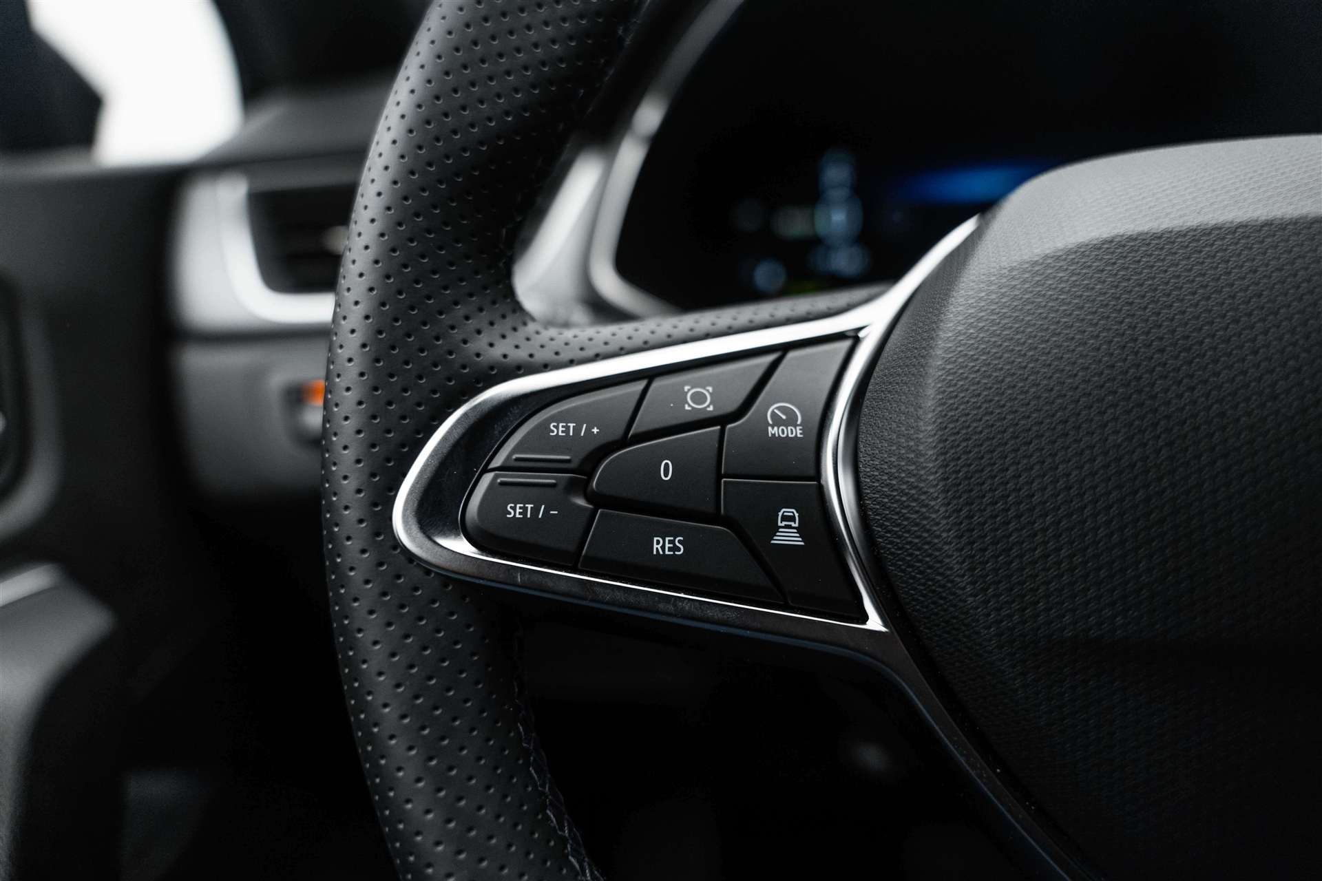 RENAULT Captur 1.8 E-Tech 160 Techno DHT-Automat-image-14