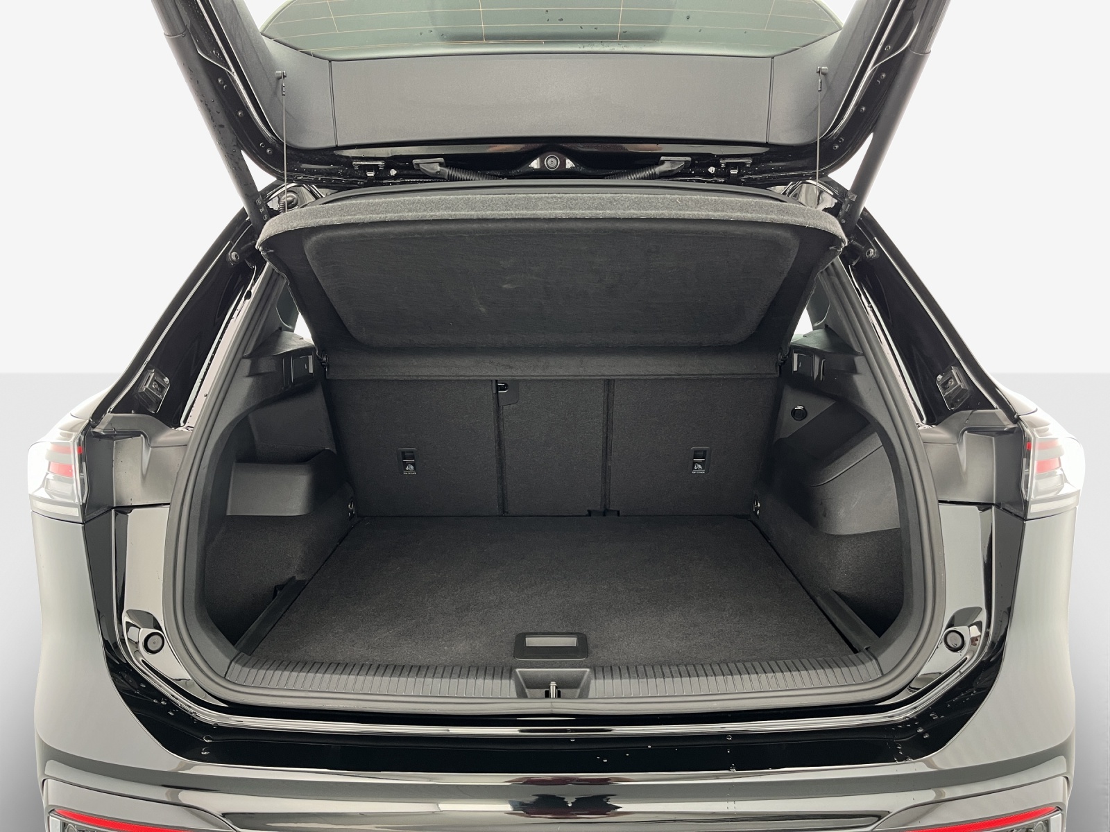 VW Tiguan 2.0 TSI DSG R-Line 4Motion-image-12