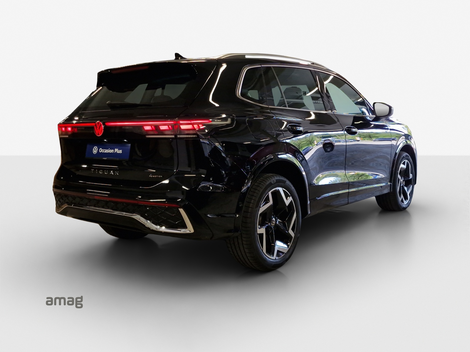 VW Tiguan 2.0 TSI DSG R-Line 4Motion-image-17
